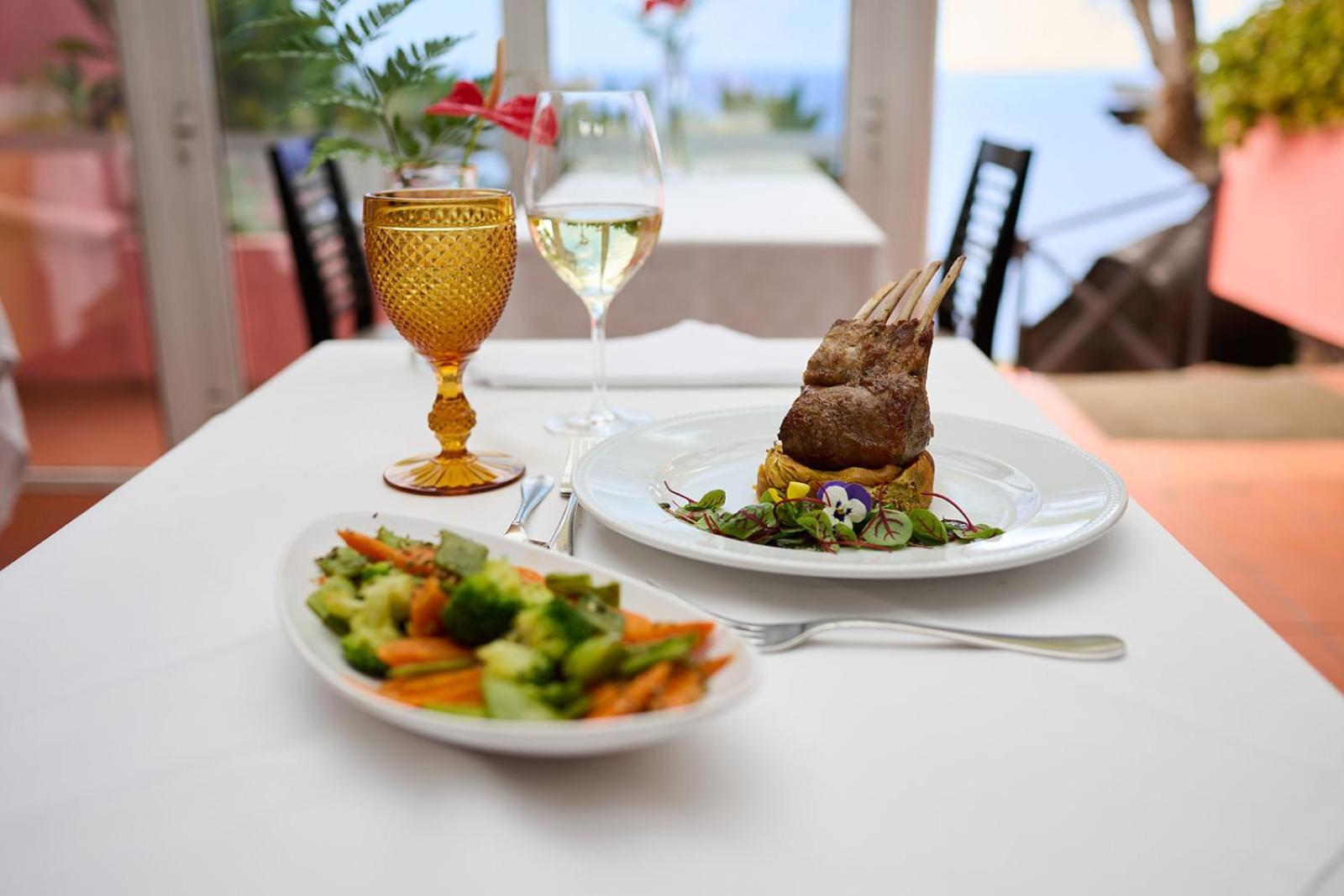 & Art Madeira Inn Canico (Madeira)