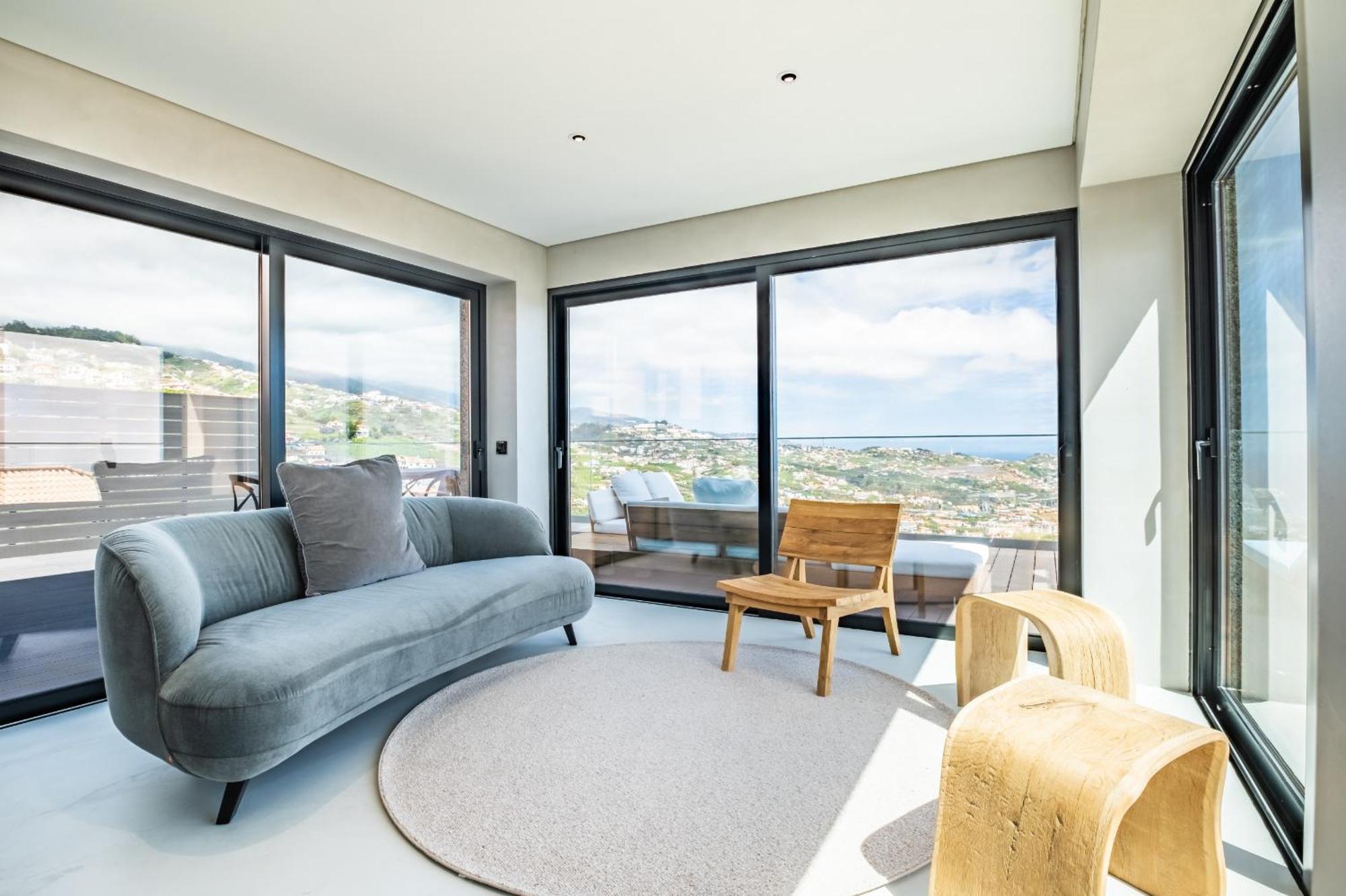 Villa House Of Cork And Ivy - By Wehost
