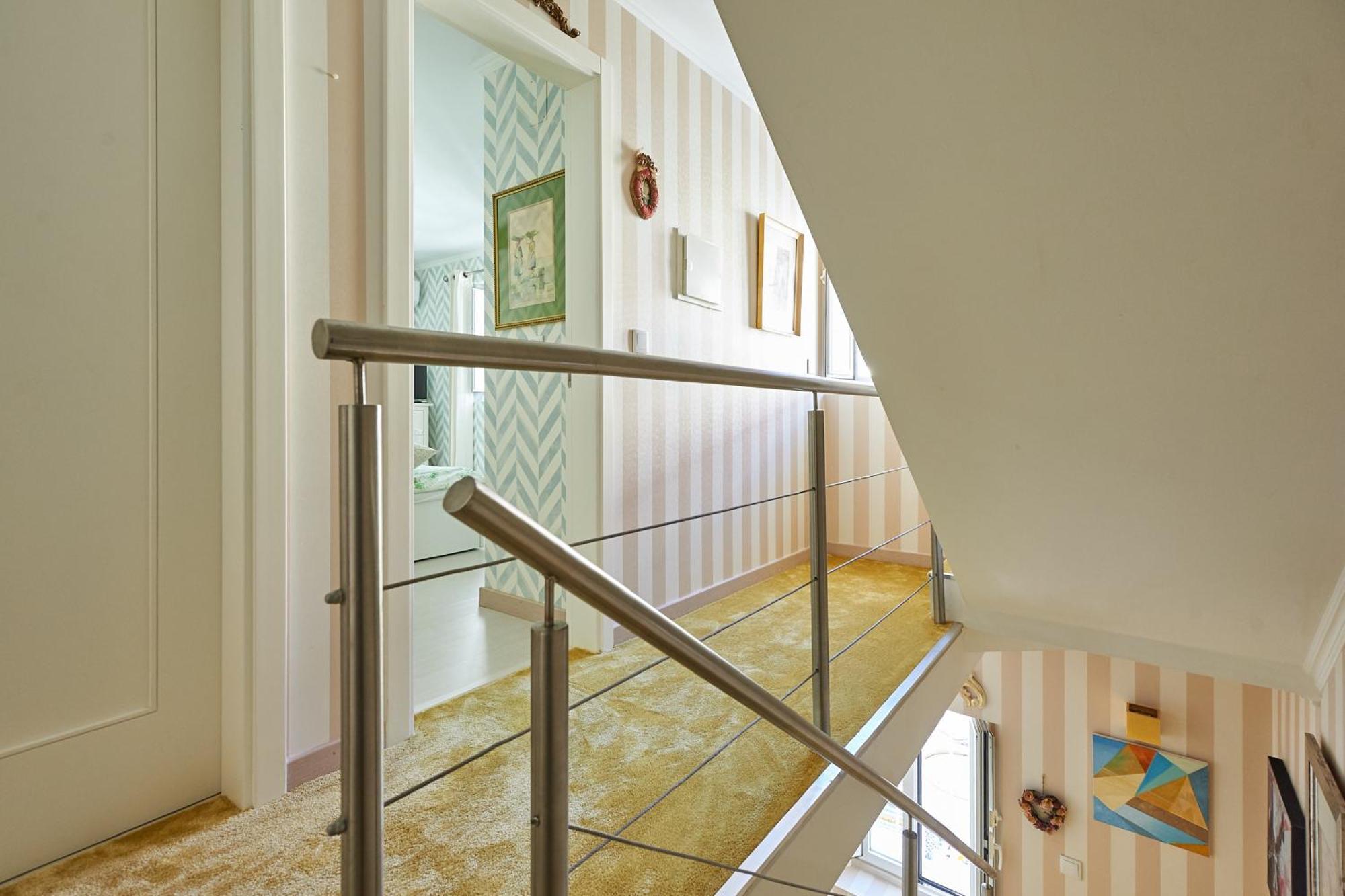 Spacious In With Private Garden 120 M² Apartment