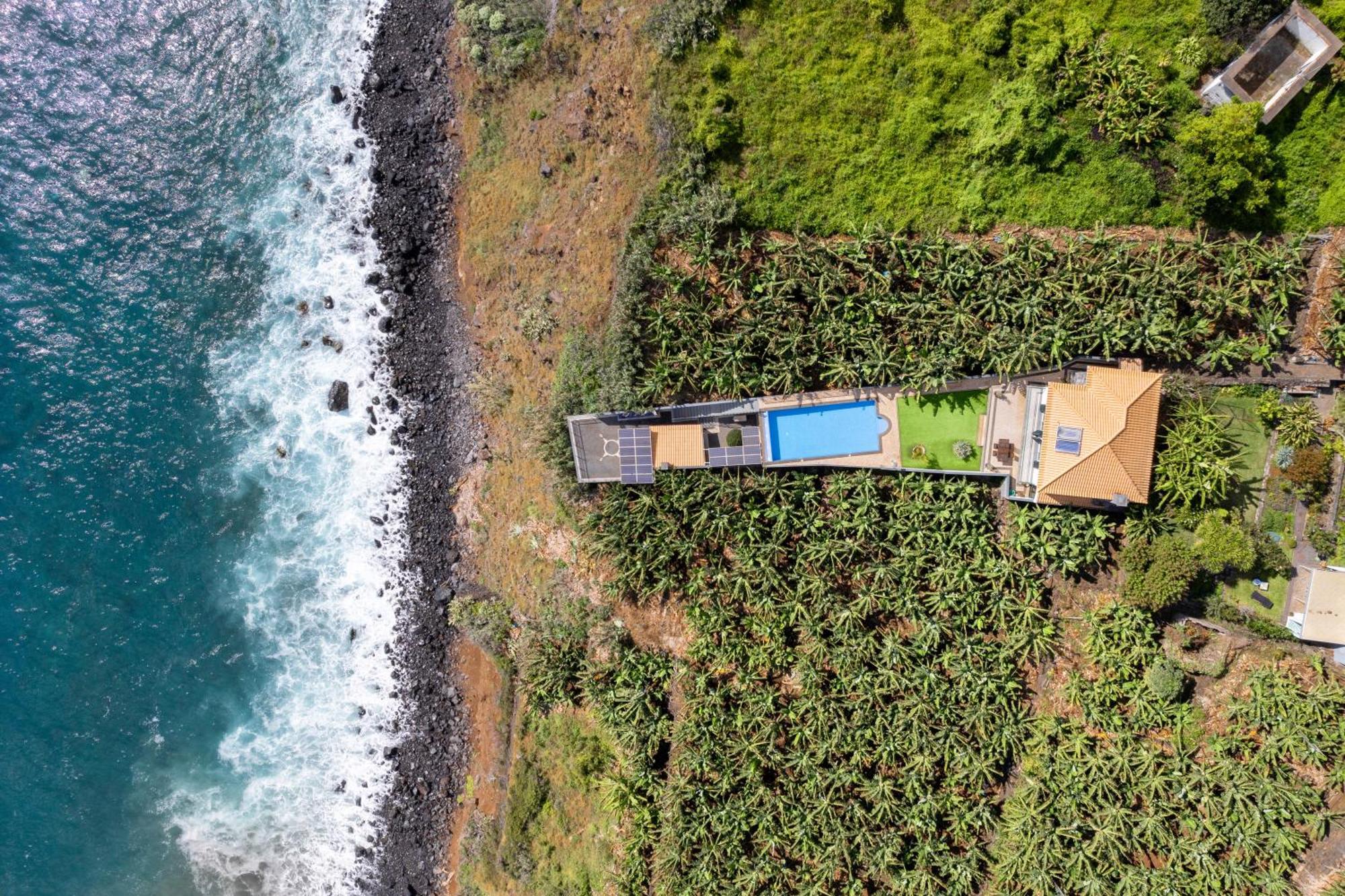 Villa Infinite Ocean View 20m Above Ocean & Arco da Calheta (Madeira)