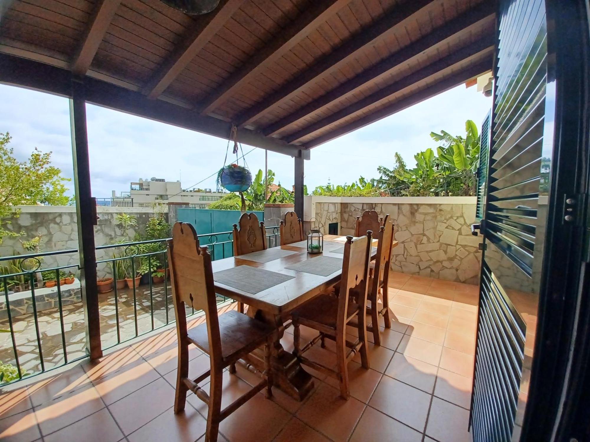 House Near Cr7 Museum * Funchal (Madeira)