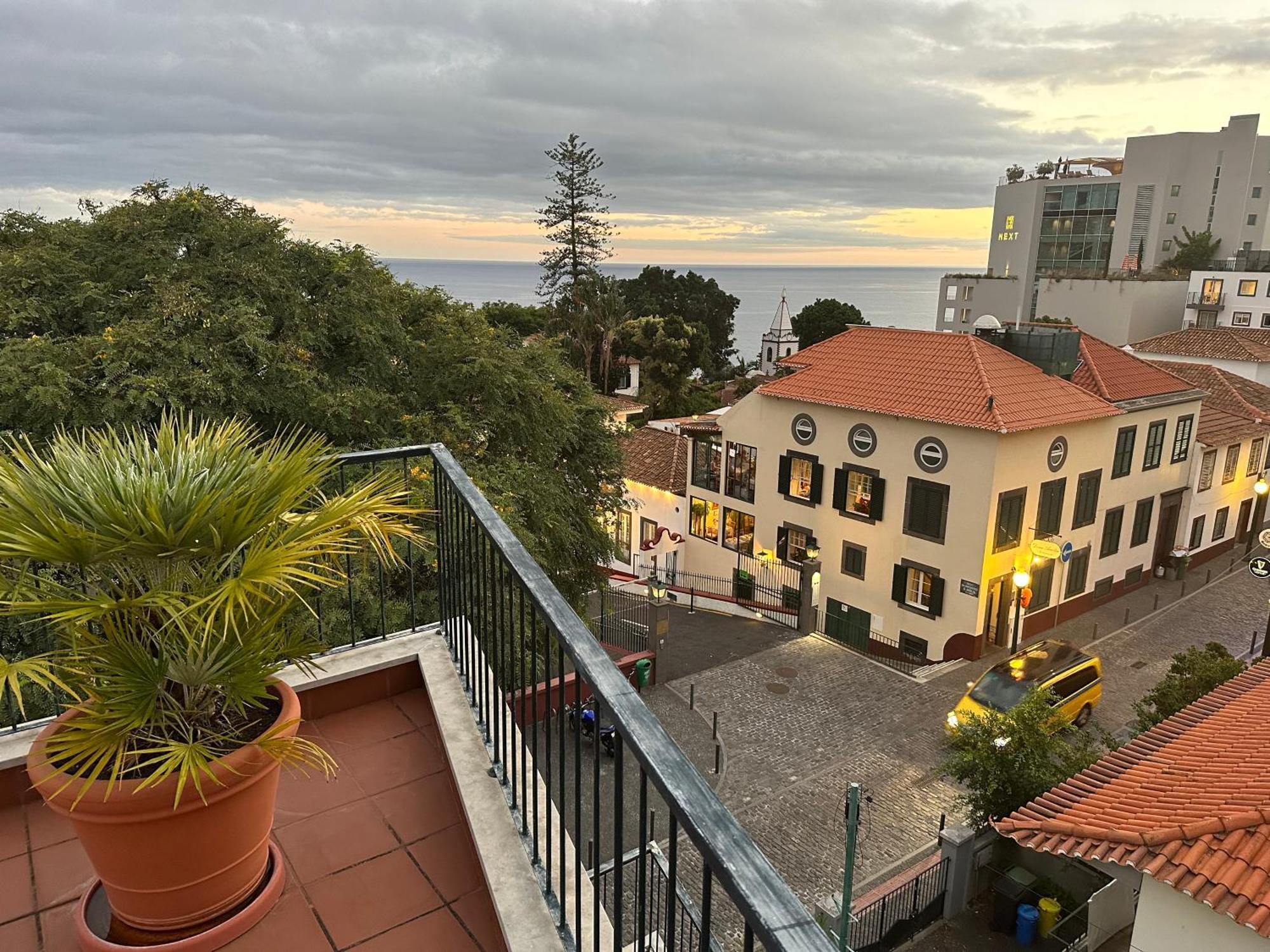 Casino With Sea View Apartamento *