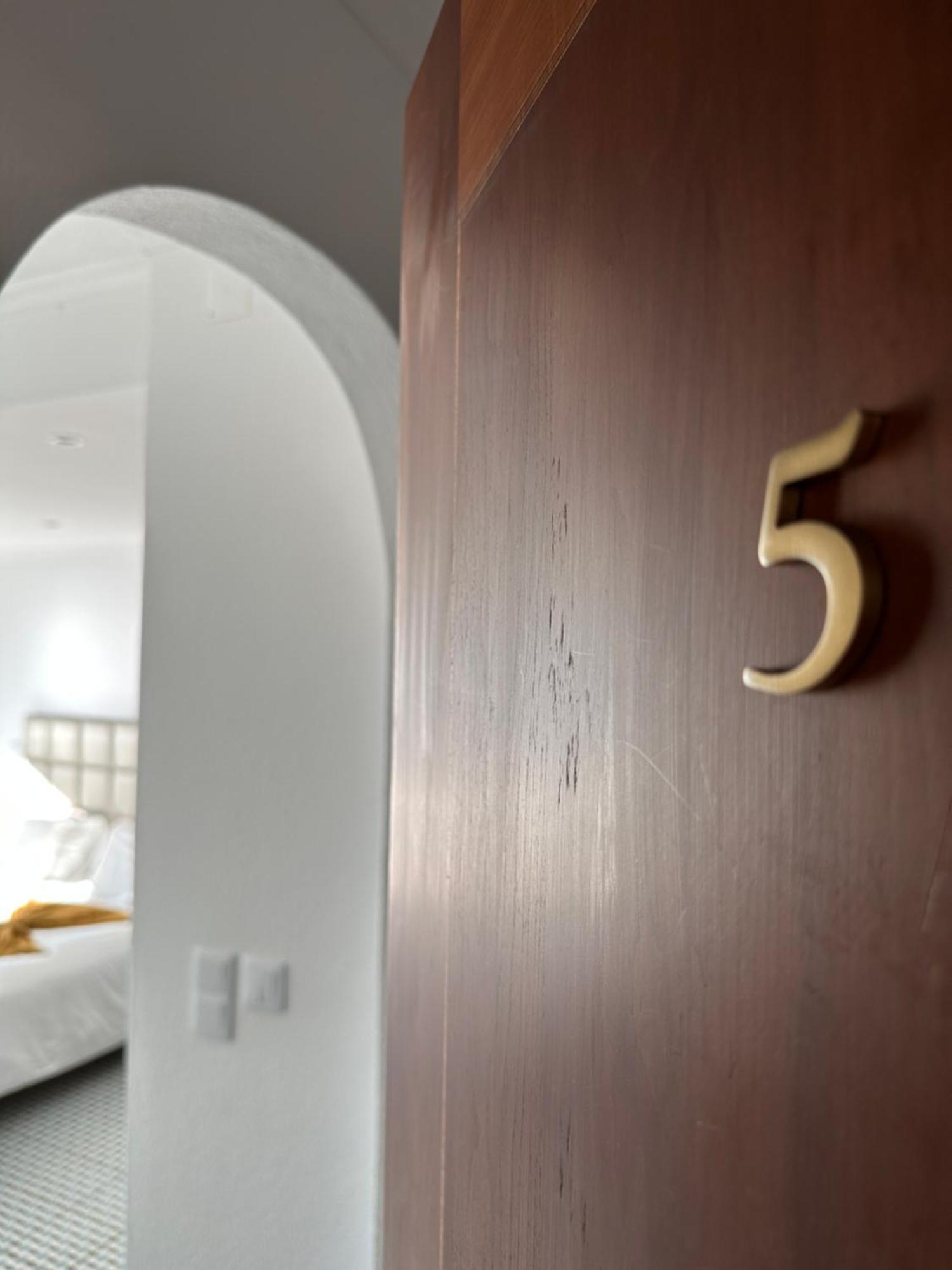 Guest house Mega Ocean Magoito - - Sintra