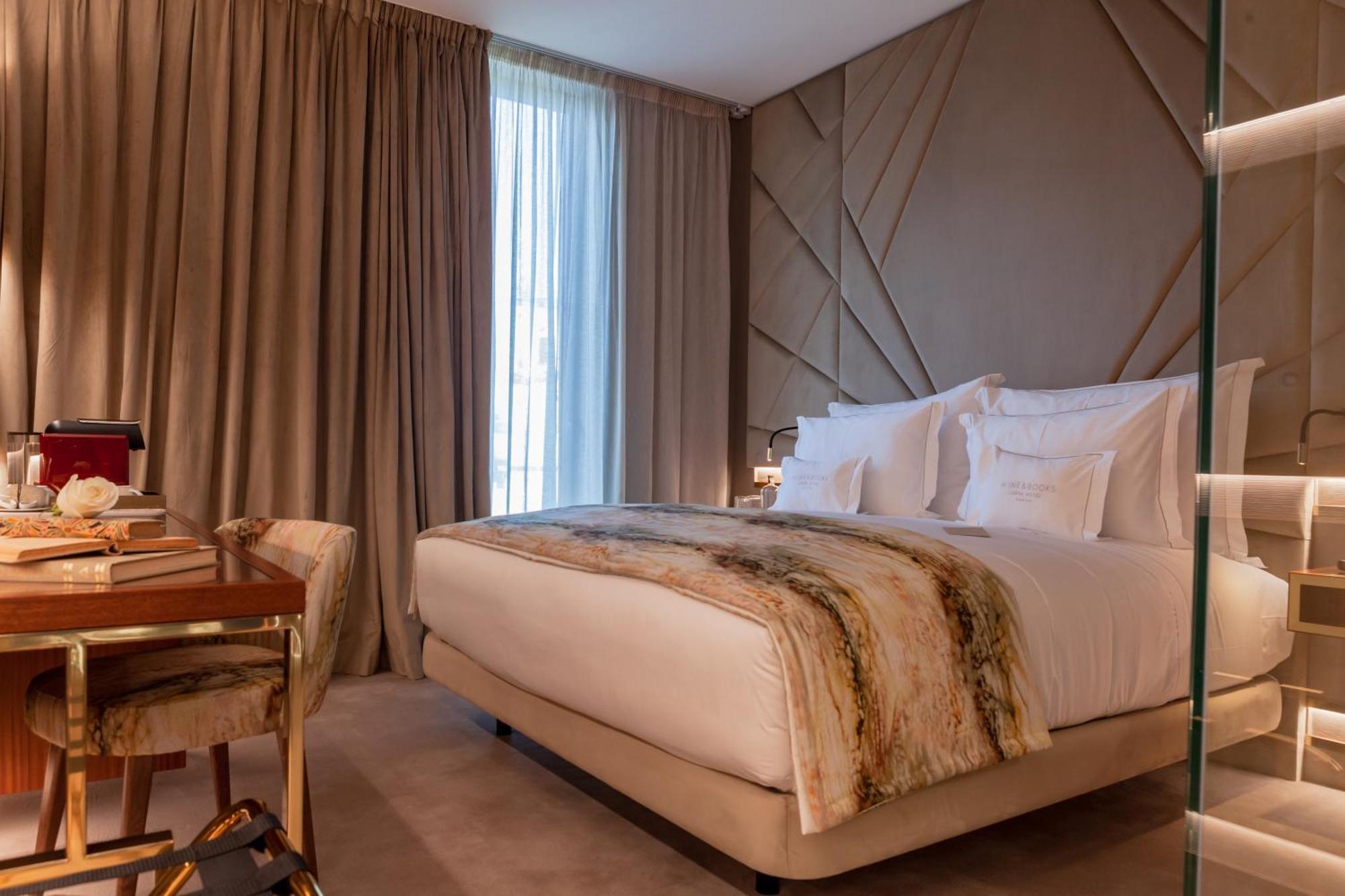 Wine & Books Hotel 5*
