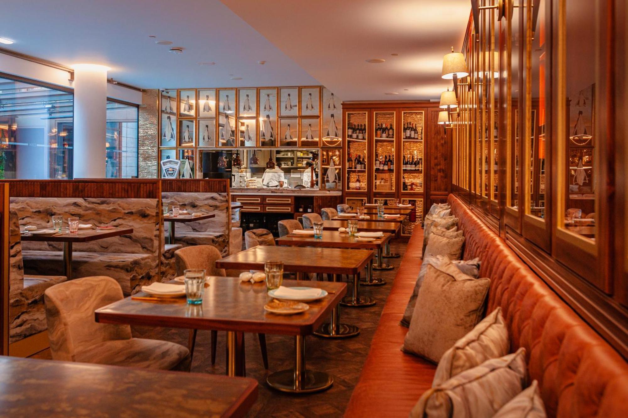 Wine & Books 5* Lisbon