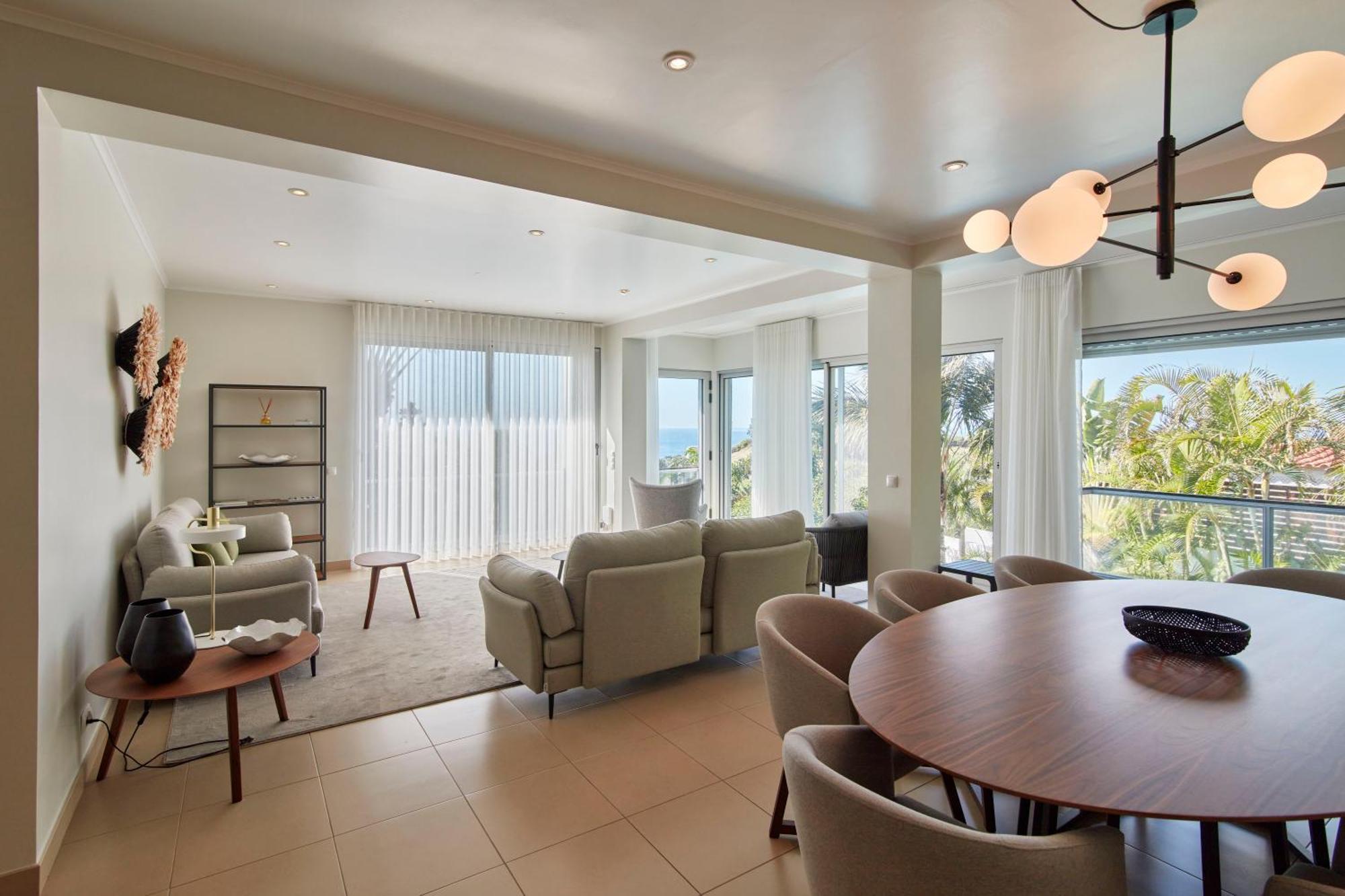 Luxury House Villa *