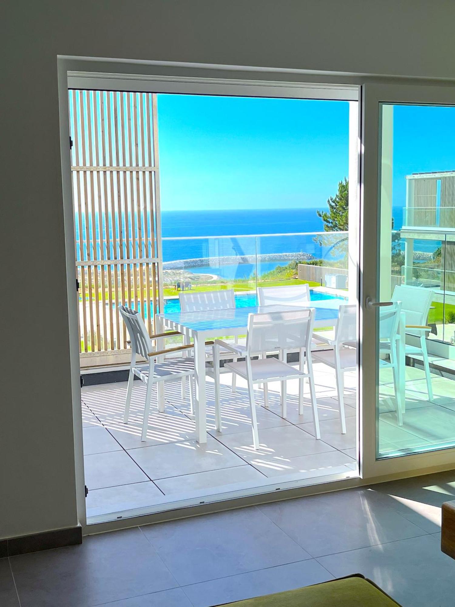 Mar A Vista - With Pool, Gym And Sea Views *