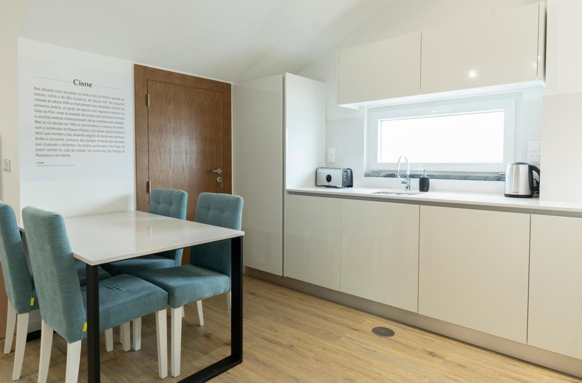 Horta Bay Aparthotel