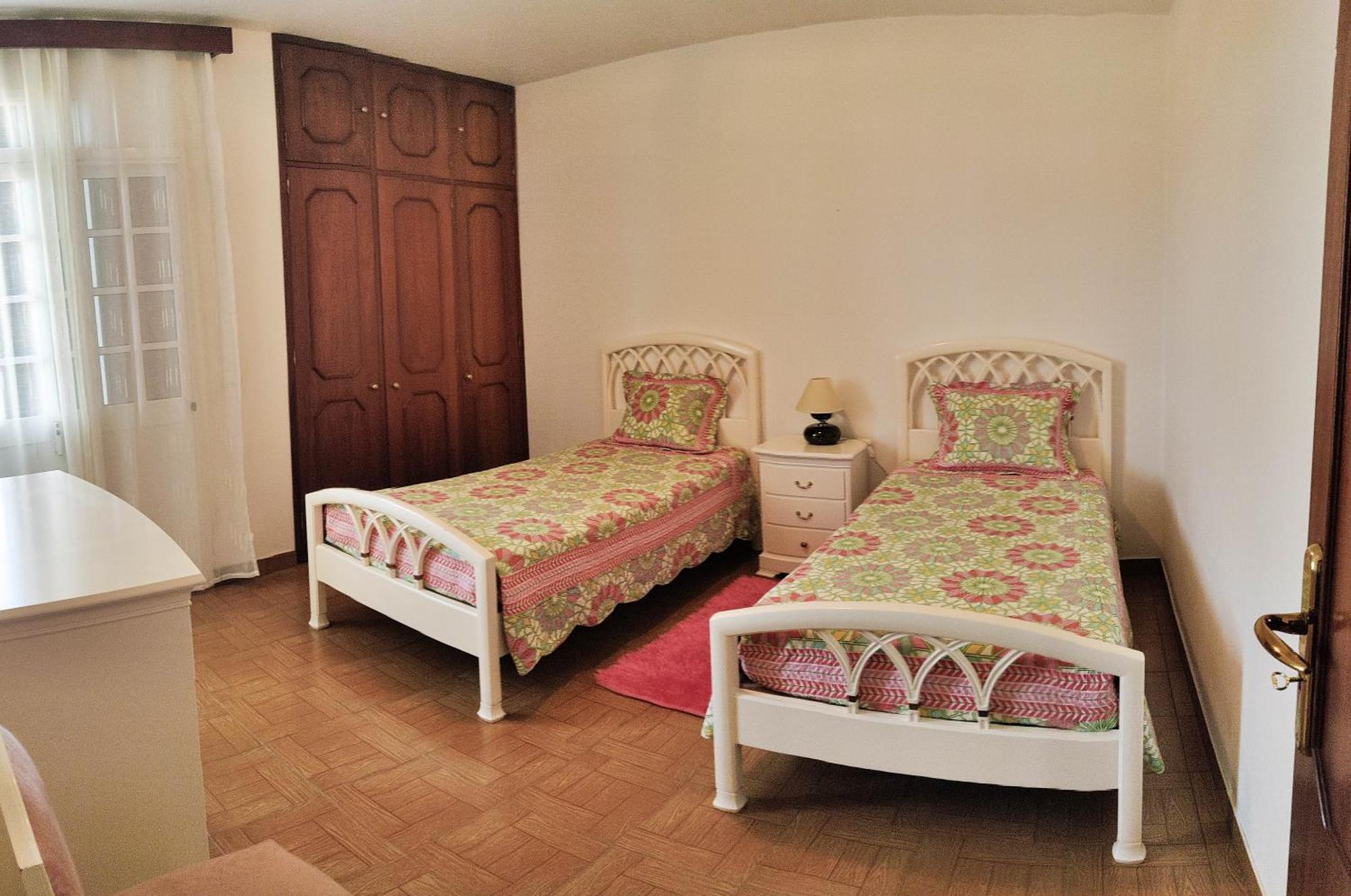 Casa Da Cerca Achada De Gaula