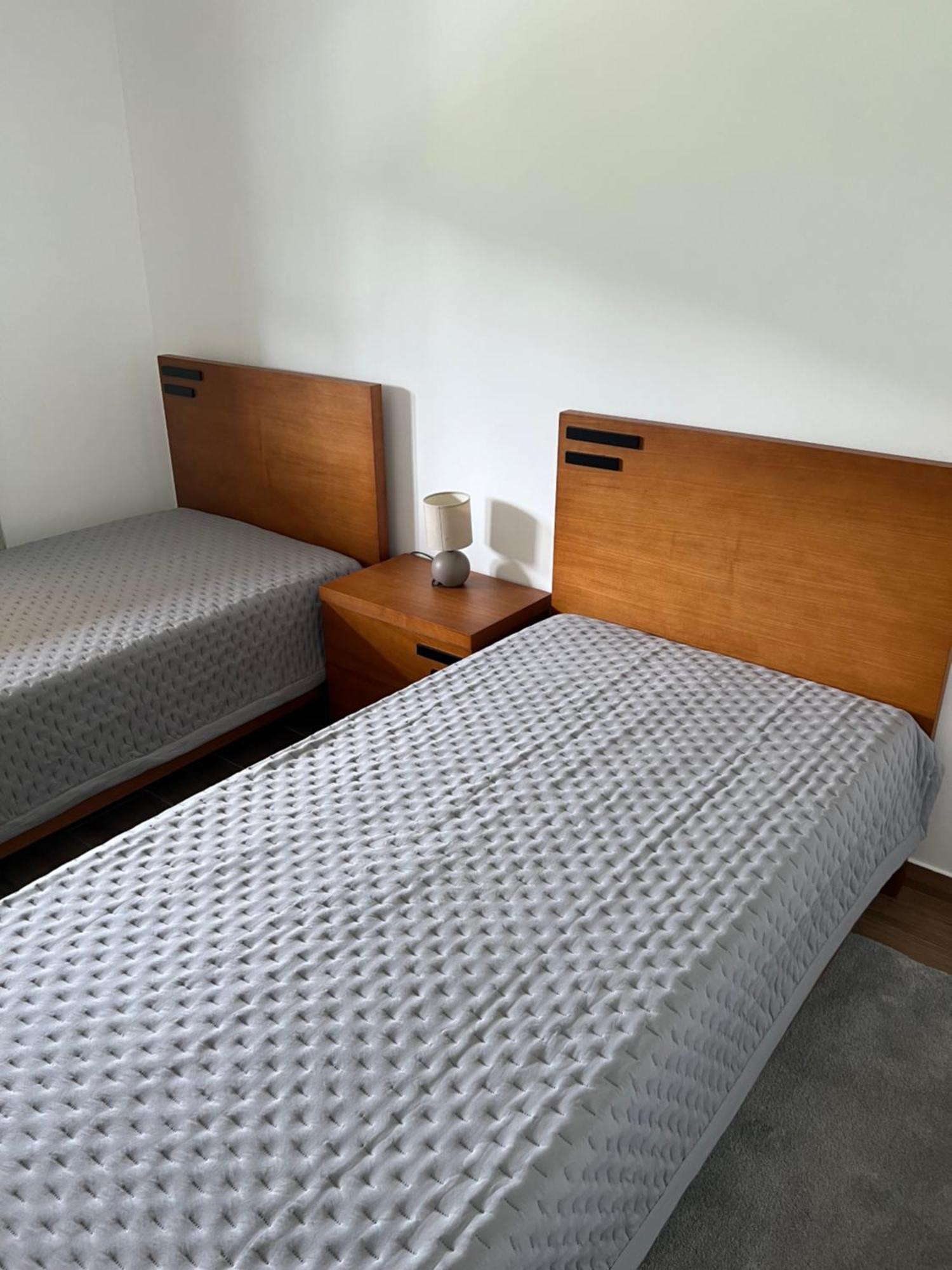 Funileiro, E Quartos Amares
