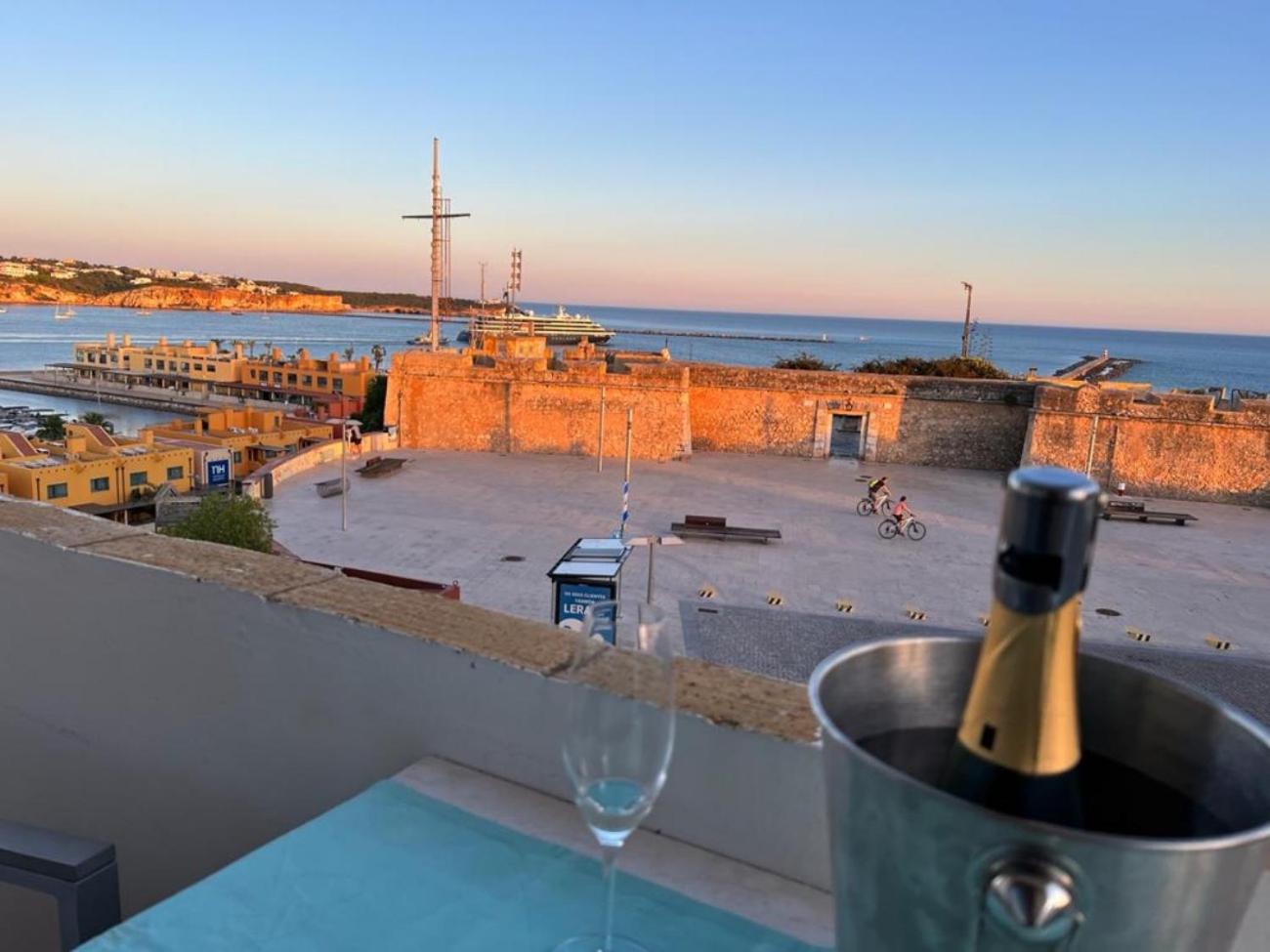 Welkome Ocean Breeze Apartment