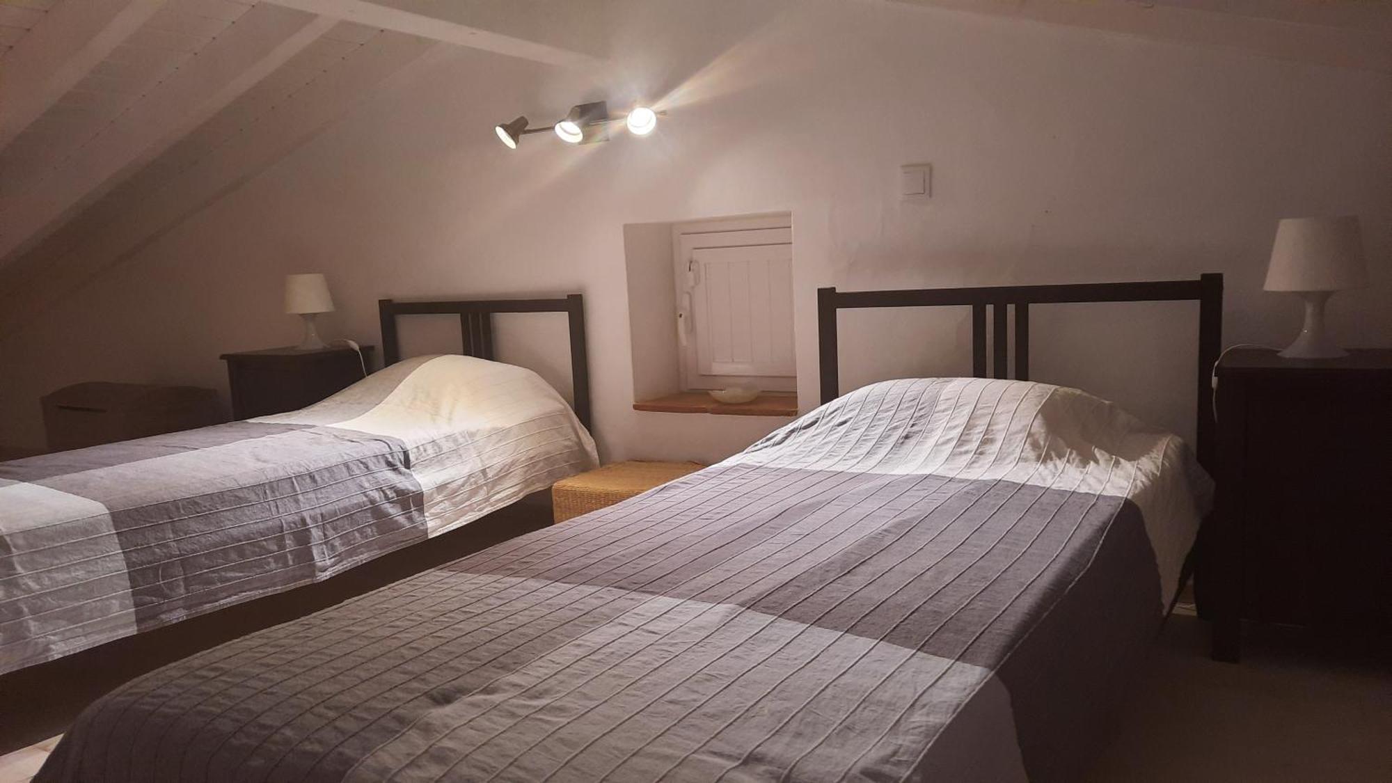 Sunny Da Viana, Holiday home *