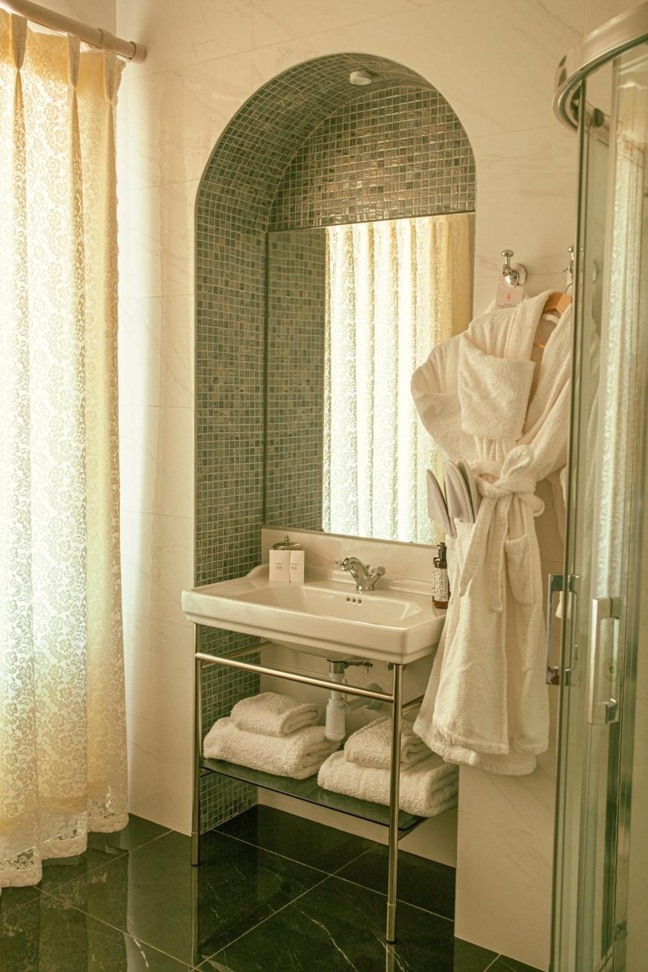 Solar Alvura Boutique 4*