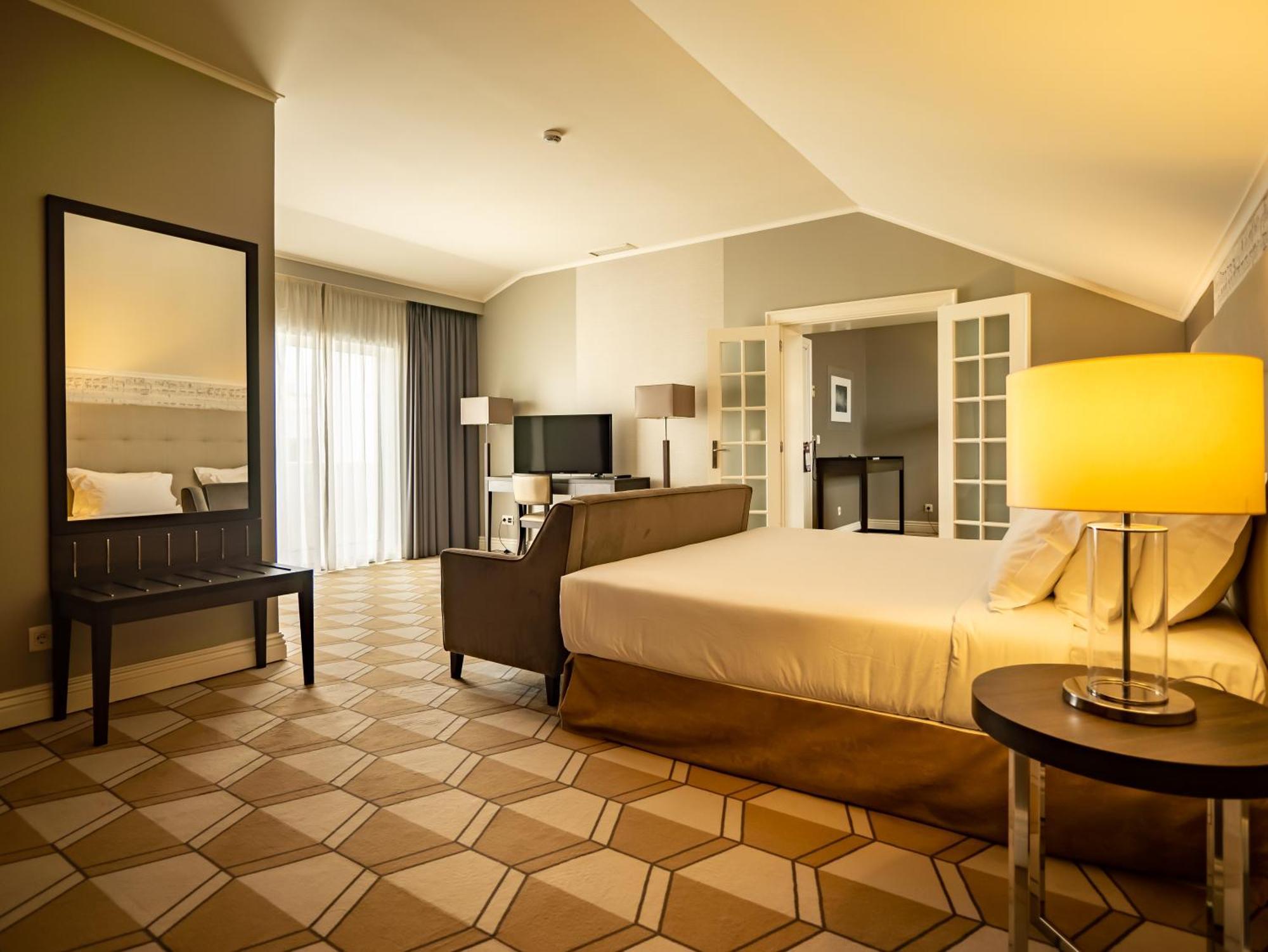 Do Colegio Hotel Ponta Delgada (Sao Miguel)