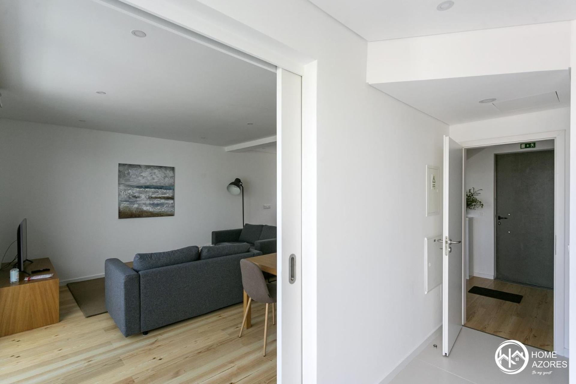 Azores - Casas Da Ladeira * Ponta Delgada (Sao Miguel)