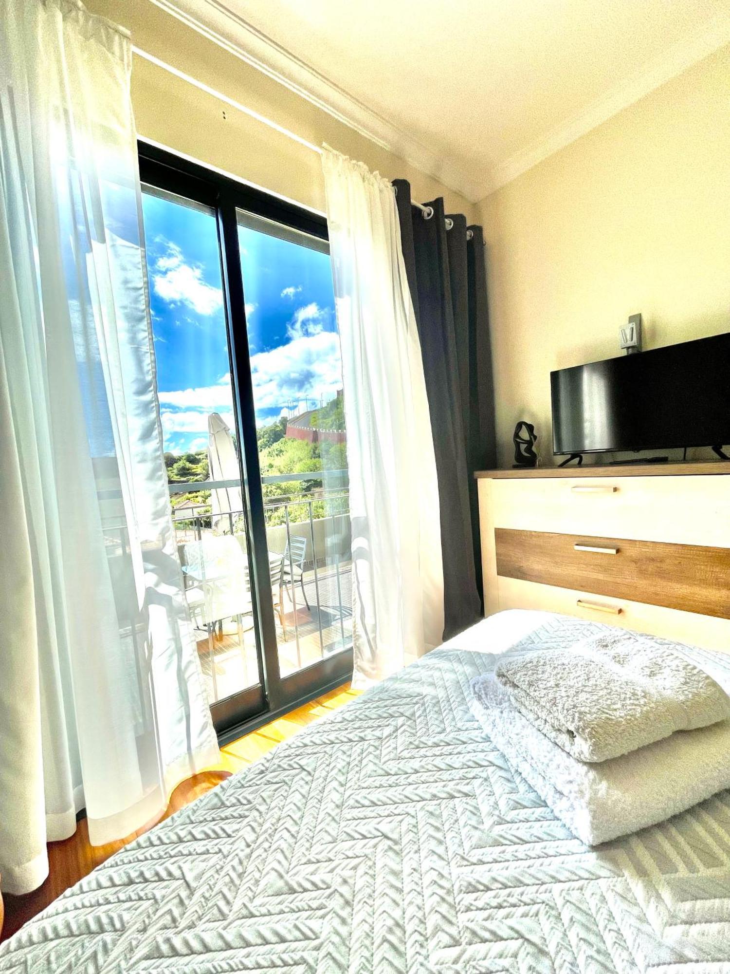 Plaza Charming Flat * Santa Cruz (Madeira)