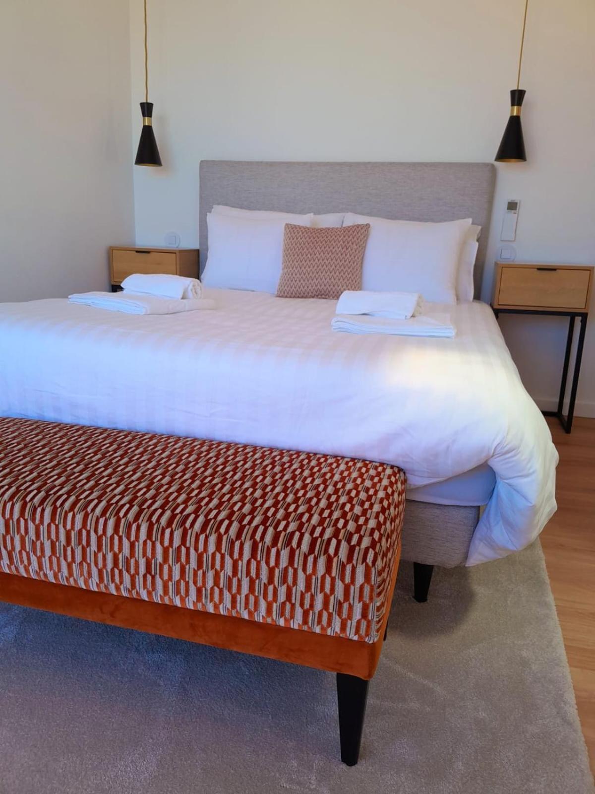 Beachfront Apartment Vila Praia de Ancora
