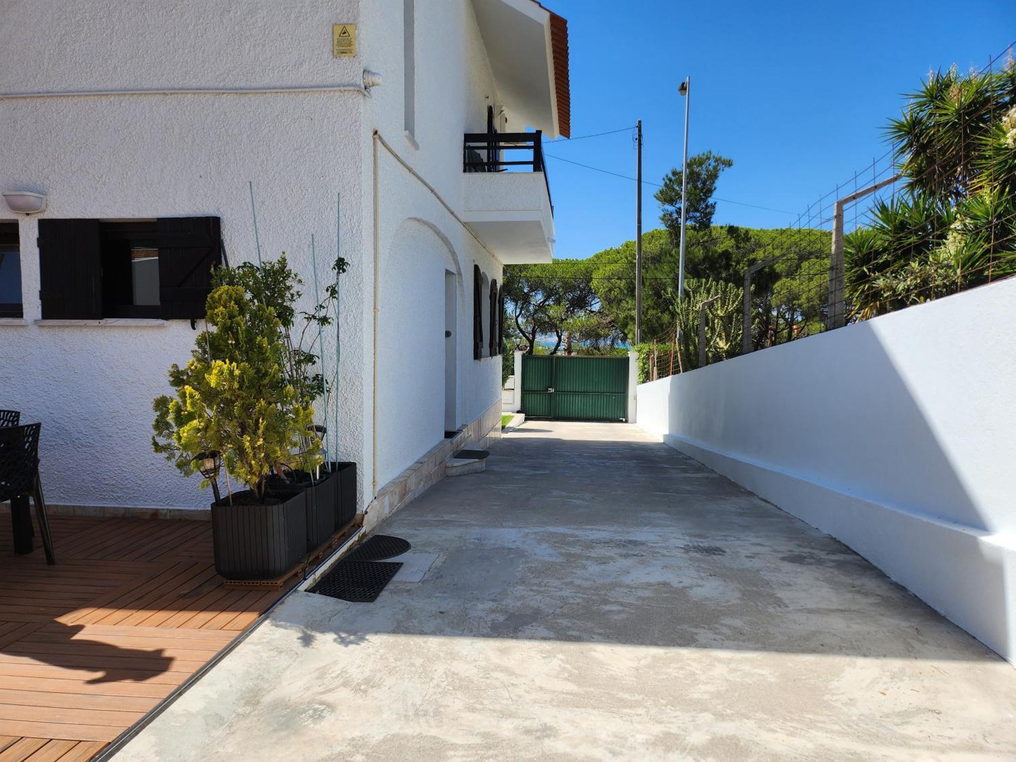 -guest House - Caparica - - Surf Sun And Lisbon Lovers Chalet *