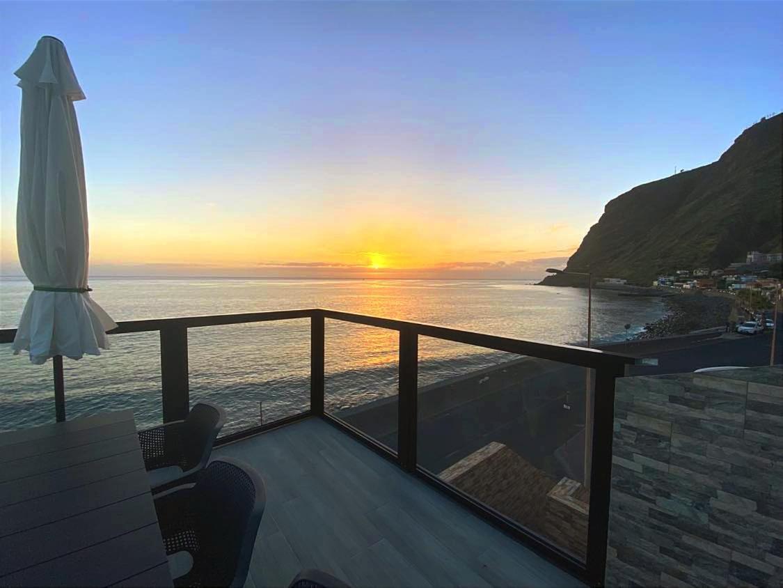 Ocean Front *