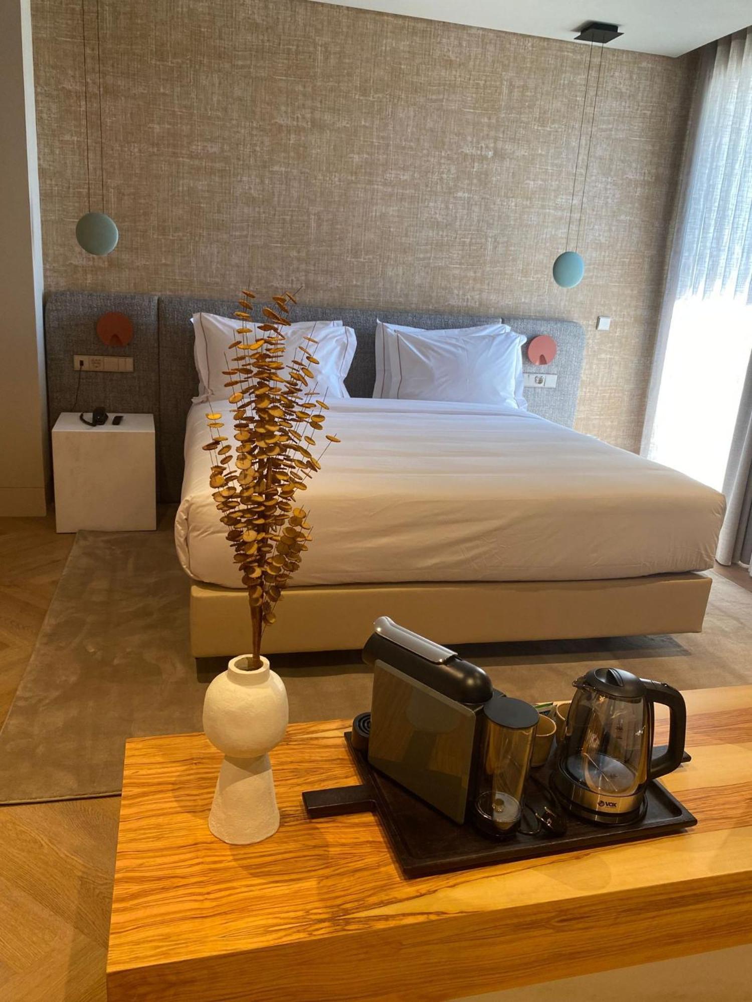 Hotel Upon -