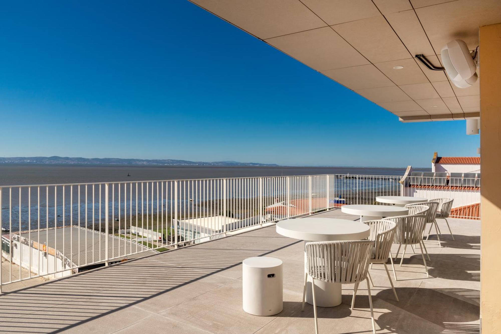 Hotel Upon -