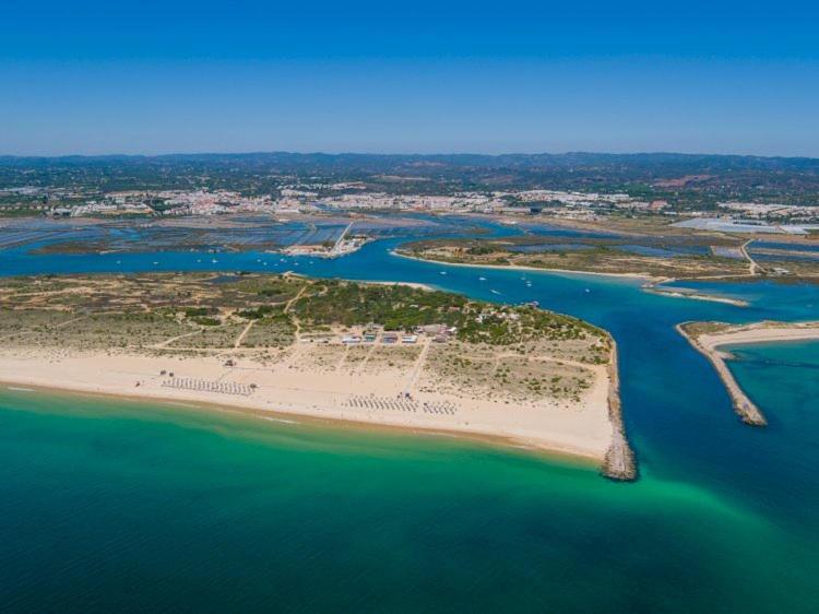 Beautiful 3-bed House In In The Center Tavira
