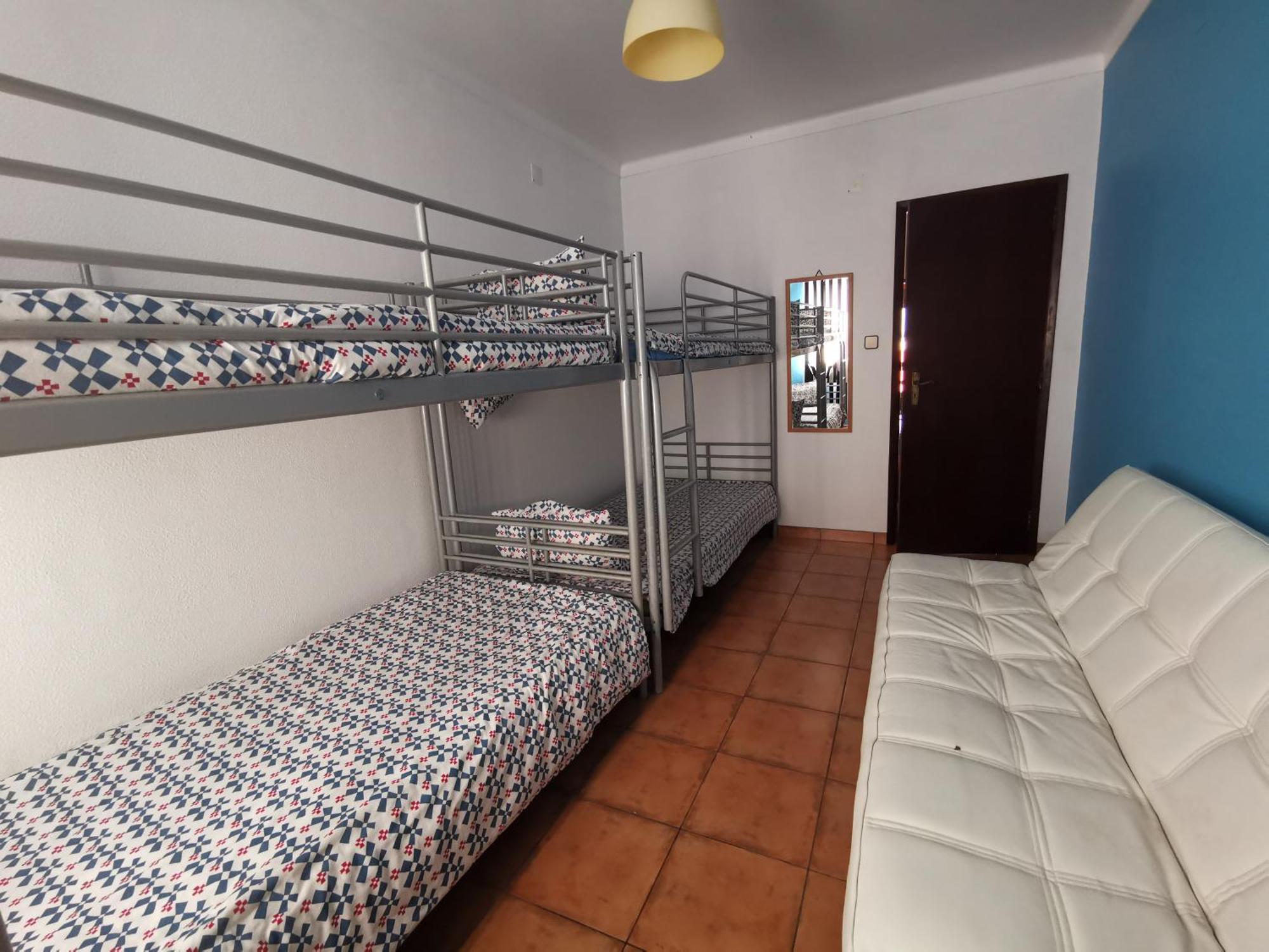 Beach House Surfing Peniche Holiday home