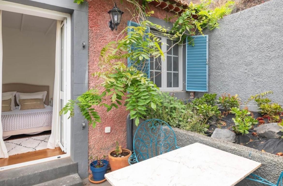 Villa Quinta Belmonte With Private Heated Pool In Funchal (Madeira)