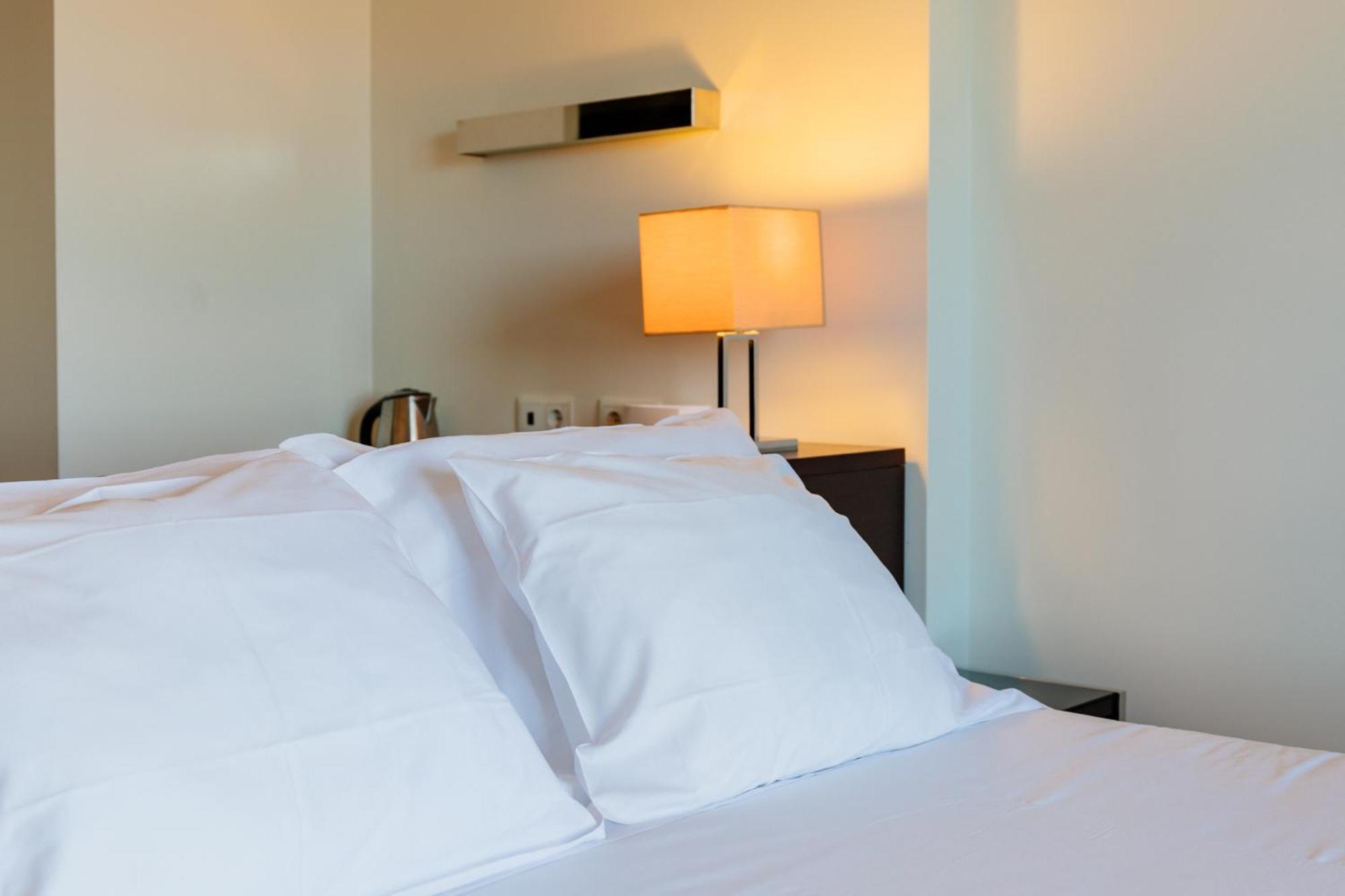 Axis Porto Business & 4*