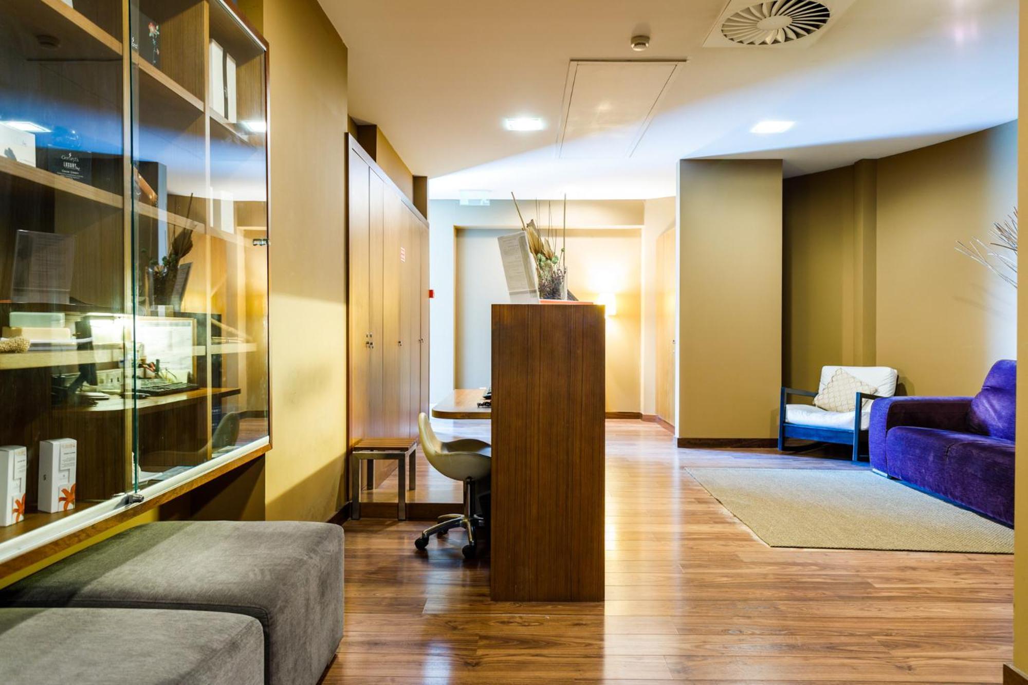 Axis Porto Business & 4* Pedroucos (Porto)