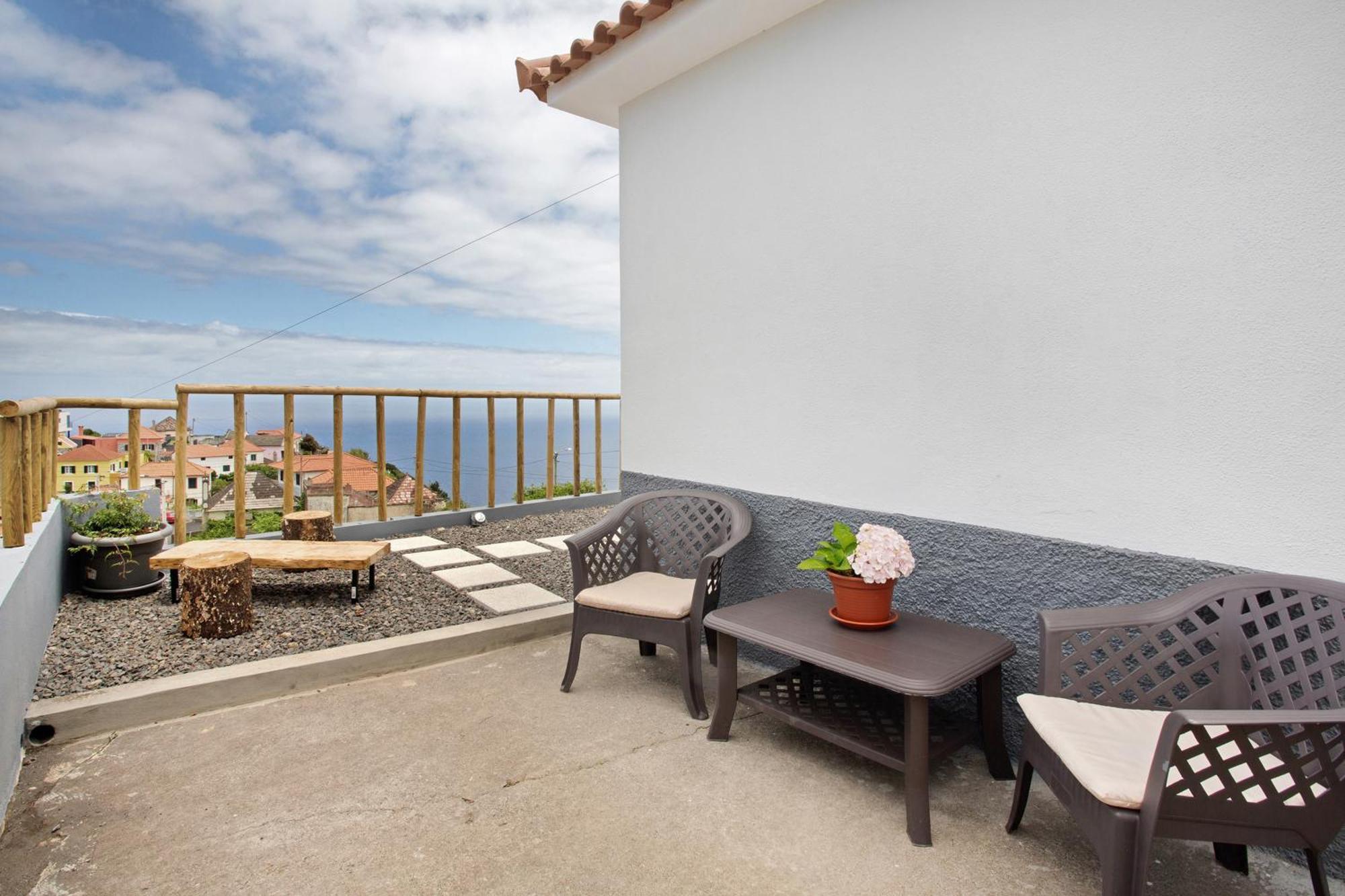 Casa Da Ribeira Da Janela Holiday home