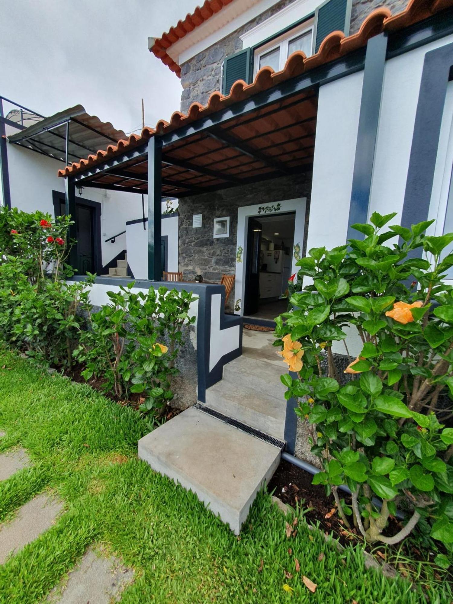 Casa Velha D Fernando E Casa Avo Augusta Ribeira Brava