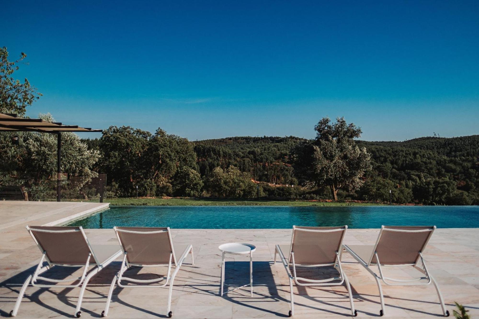 Herdade Dos Cordeiros Bed & Breakfast *