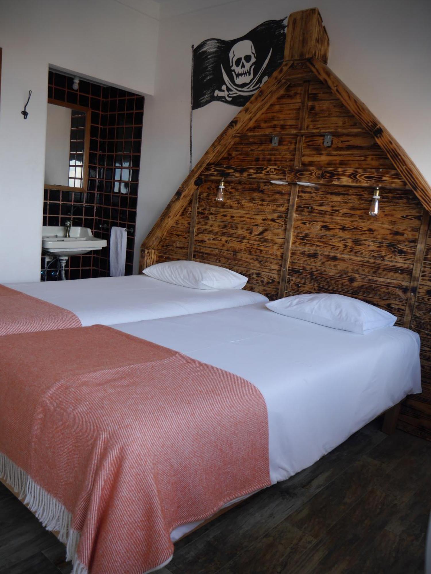 Hostel&surfcamp 55