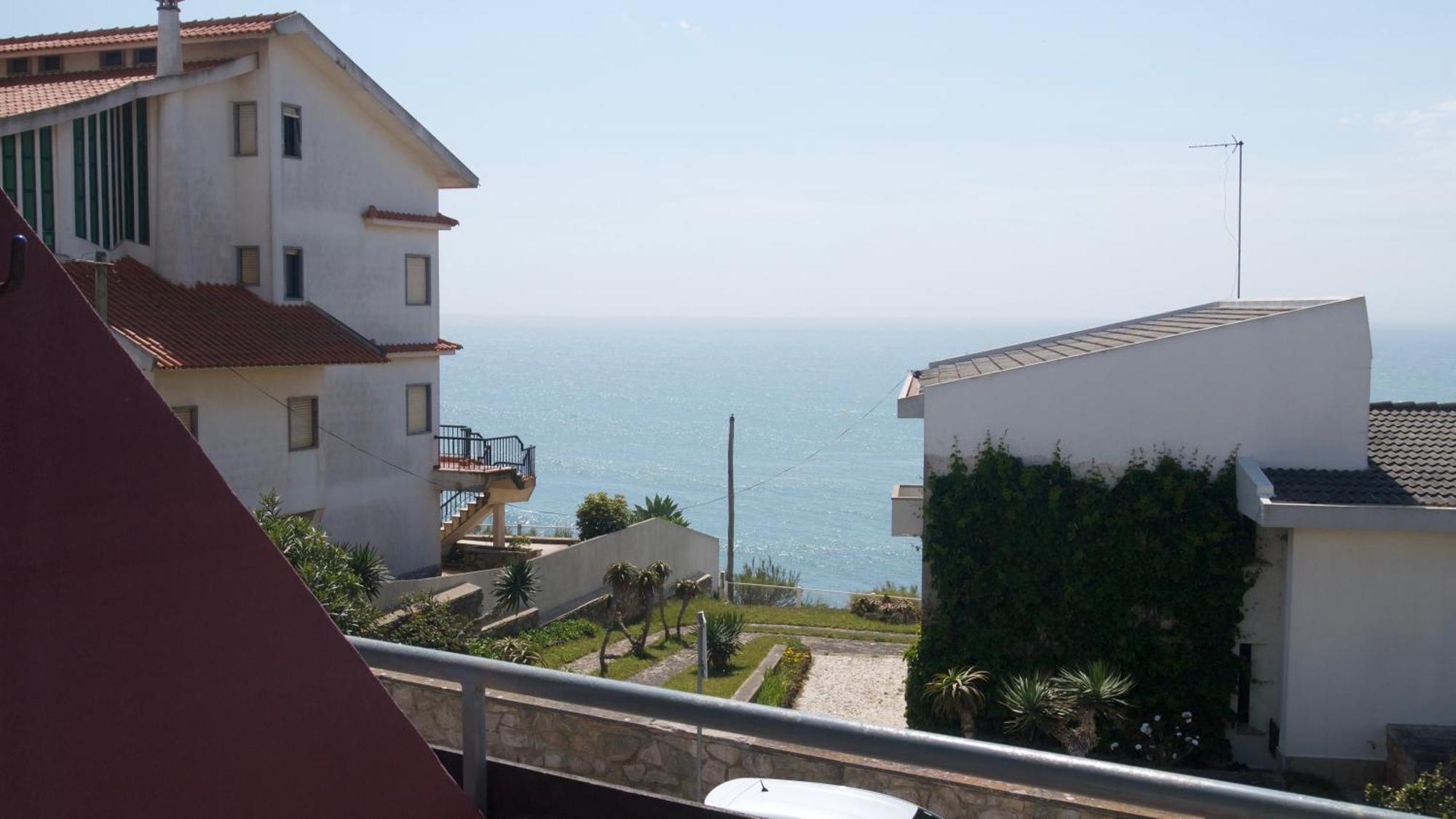Hostel&surfcamp 55 Ericeira