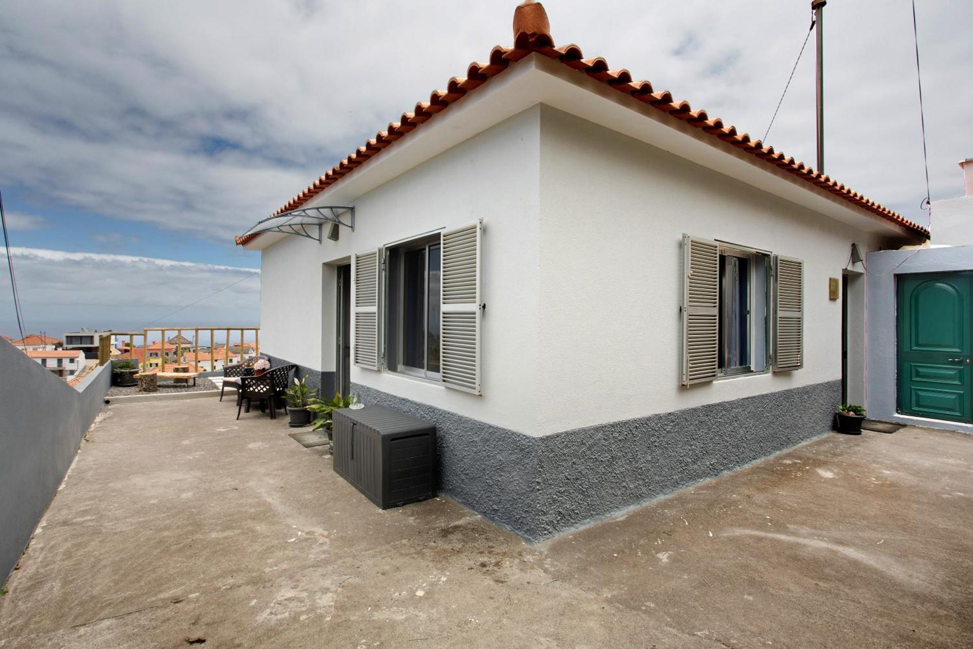 Casa Da Ribeira Da Janela Holiday home *