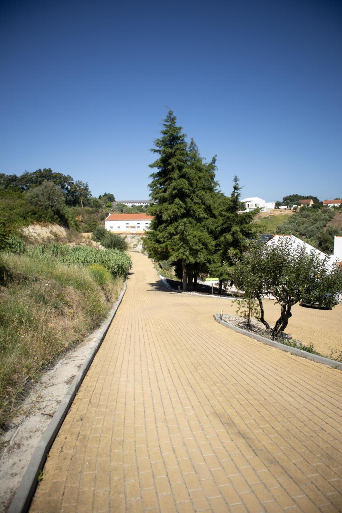 Hotel Aires Da Serra Torres Novas