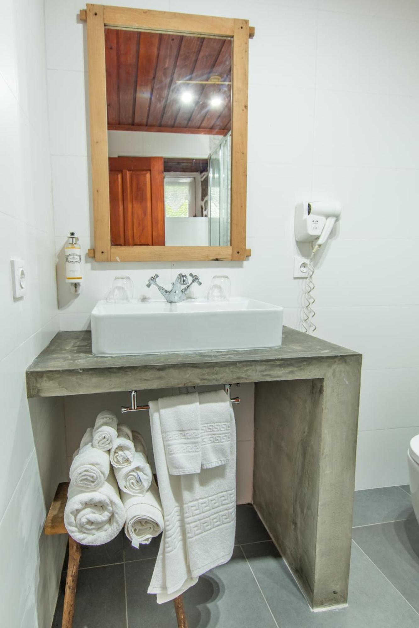 Aldeia Da Cuada Farm stay *