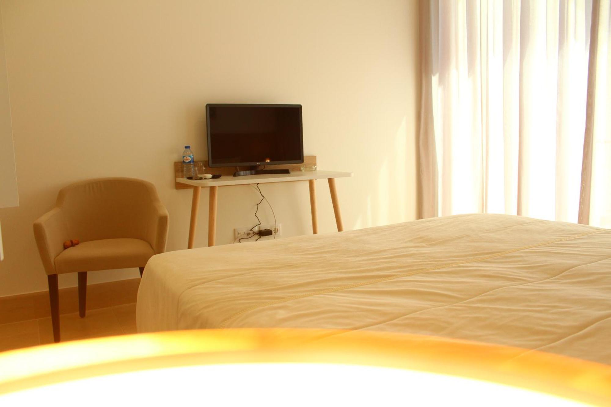 Rito Hall Da Serra * Leiria