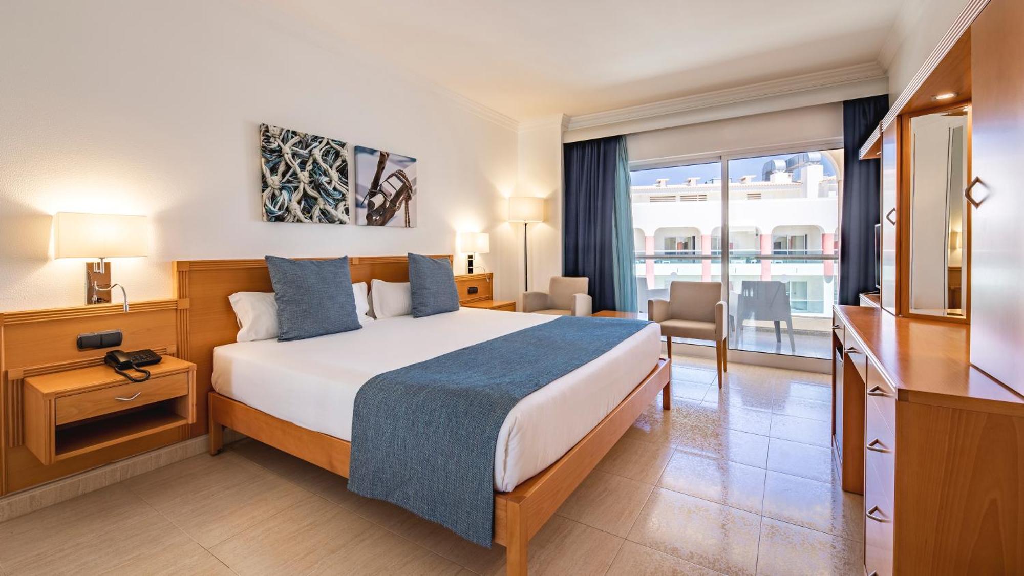 Hotel Ukino Palmeiras Village