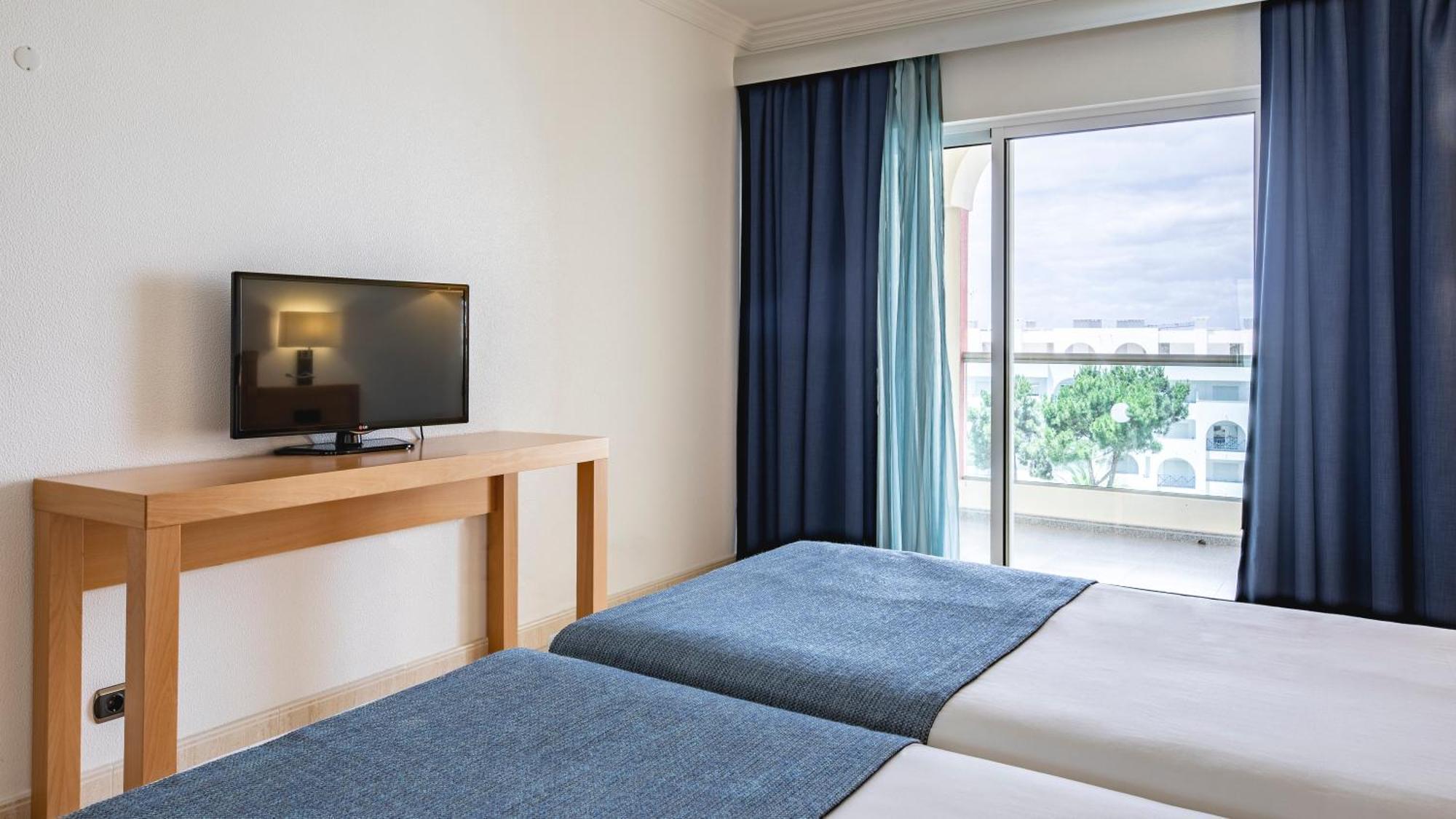 Hotel Ukino Palmeiras Village