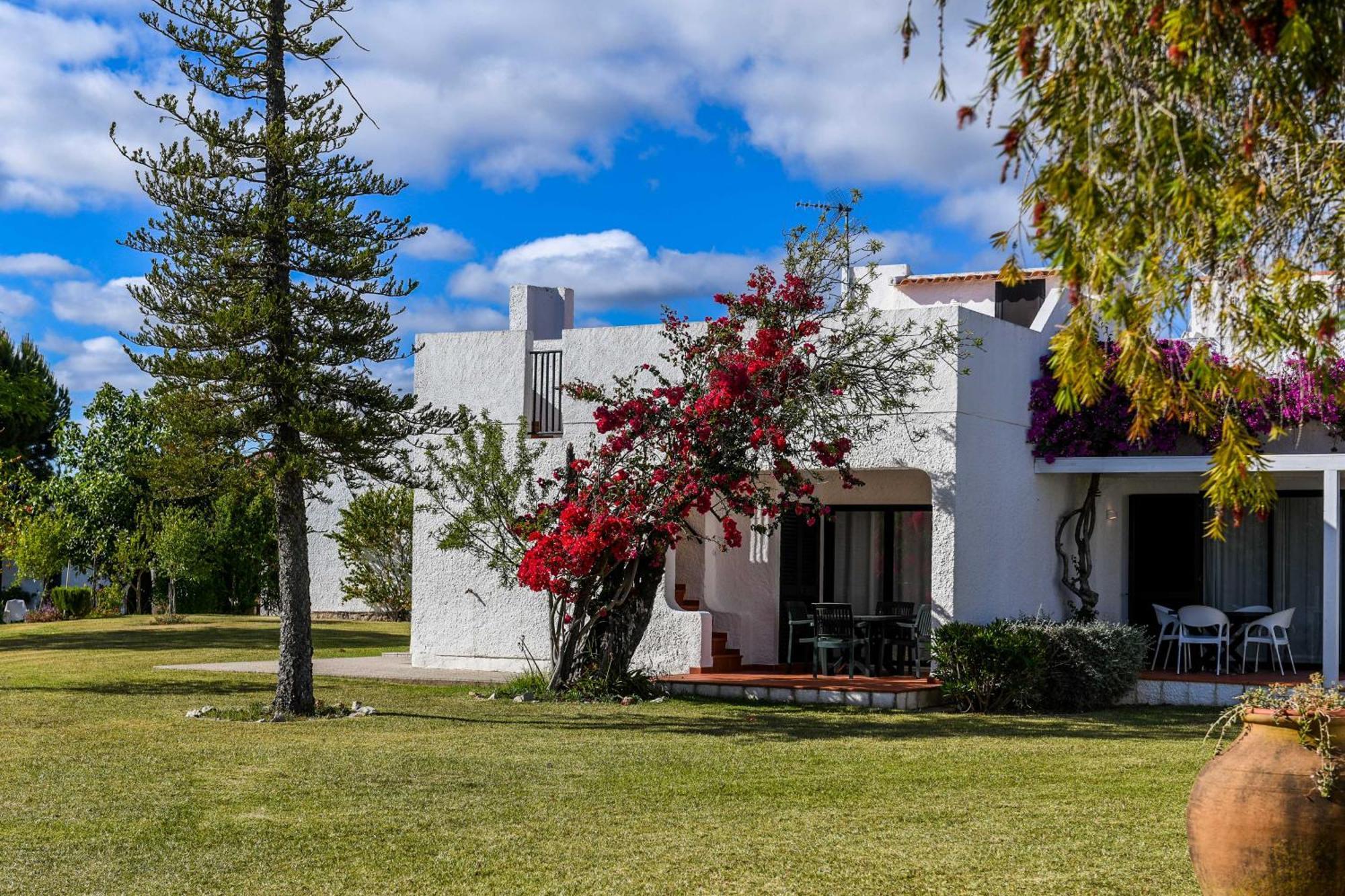 Resort Pedras D'el Rei 3*