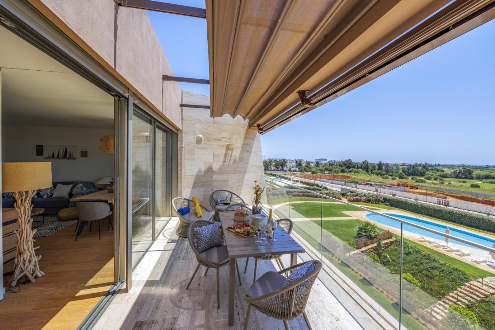Apartment Vilamoura Luxury Retreat With Pool, Garden And Near *