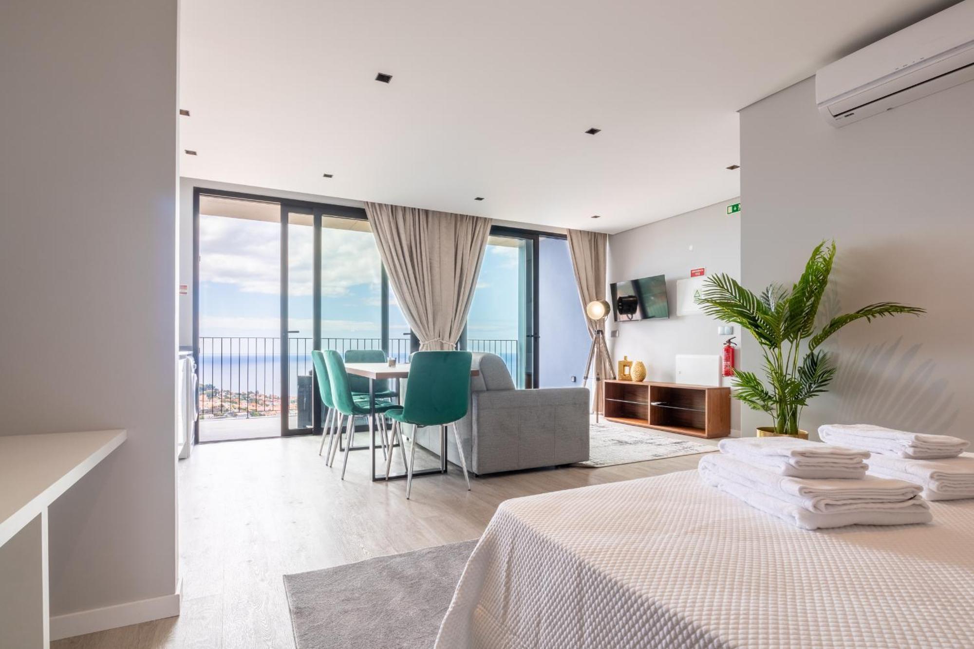 Atlantico Azul Apartment *