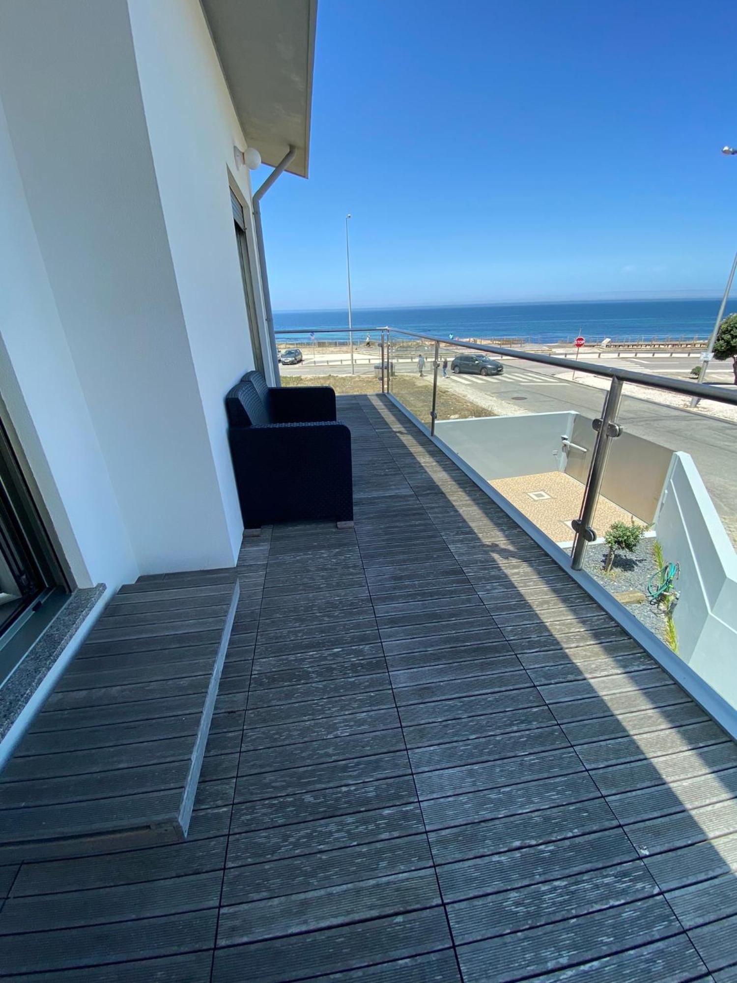 Angeiras House - Porto - By The Sea
