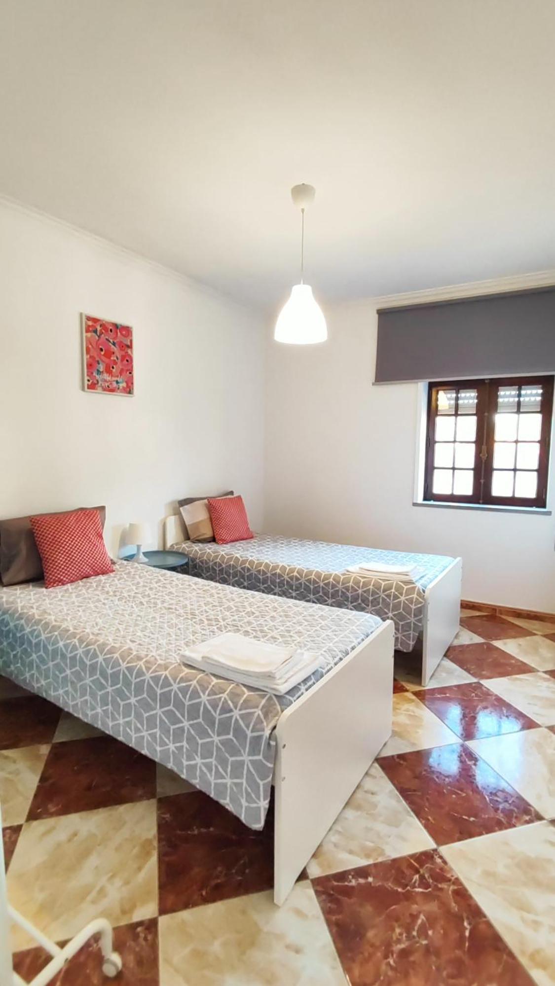 Apartment Li-miana Local *