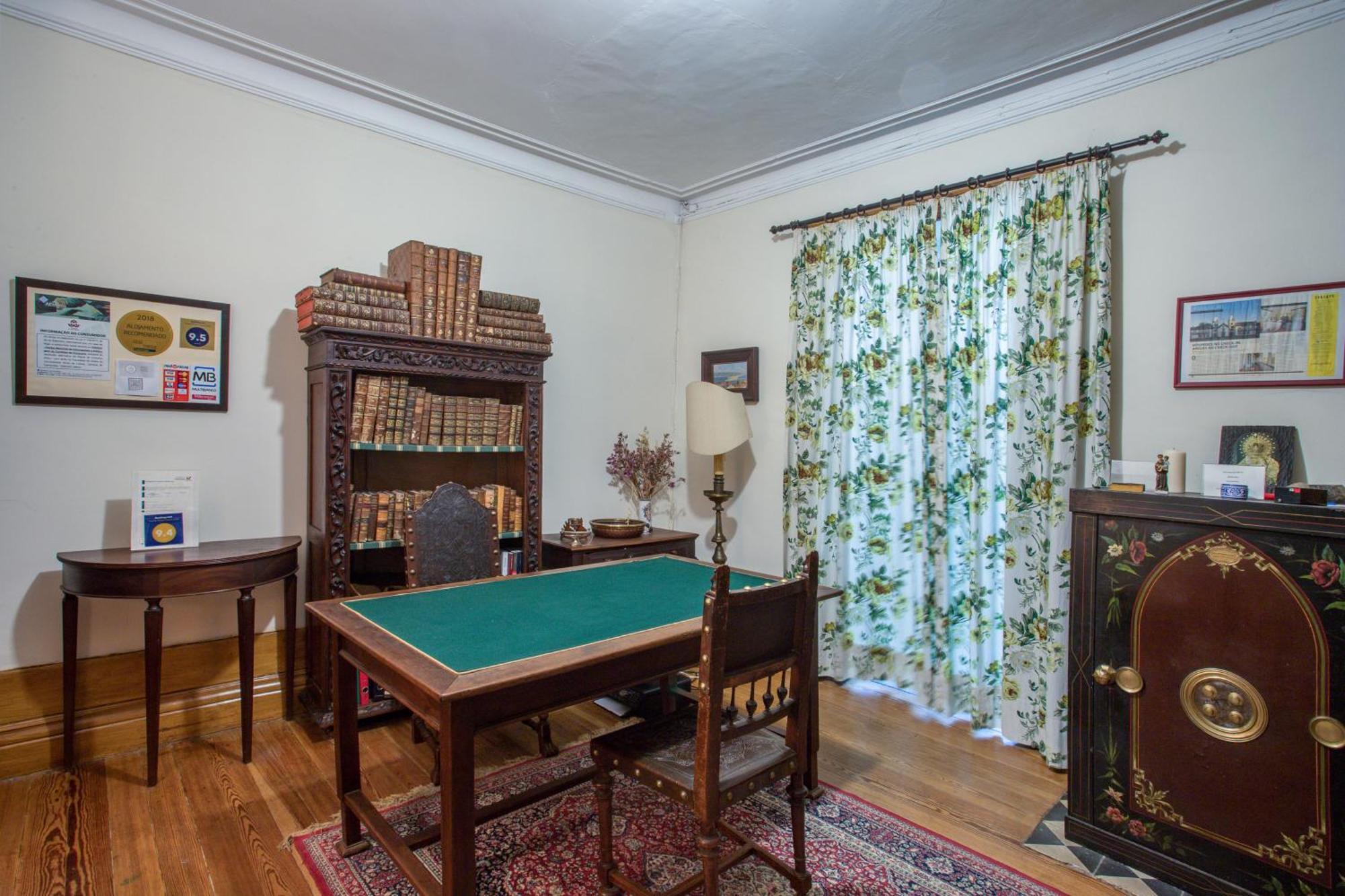 Guest house Outeiro Tuias - Manor House