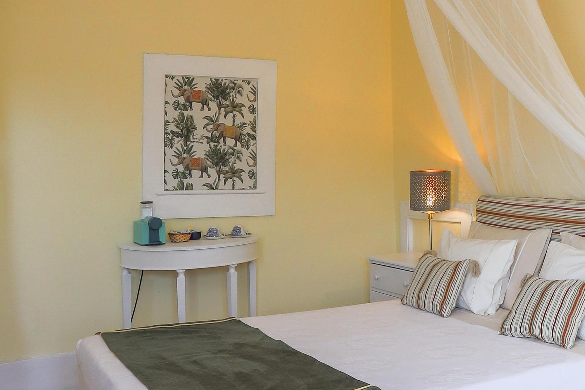 Outeiro Tuias - Manor House Guest house *