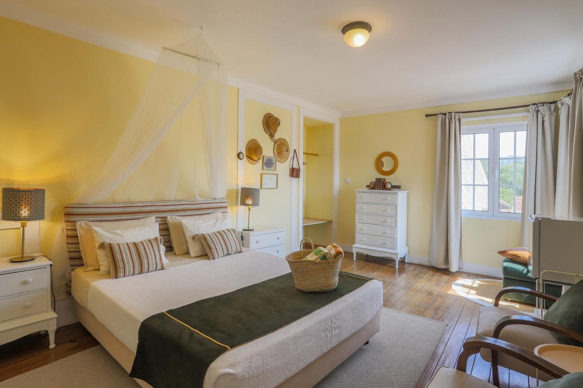 Guest house Outeiro Tuias - Manor House Marco de Canaveses