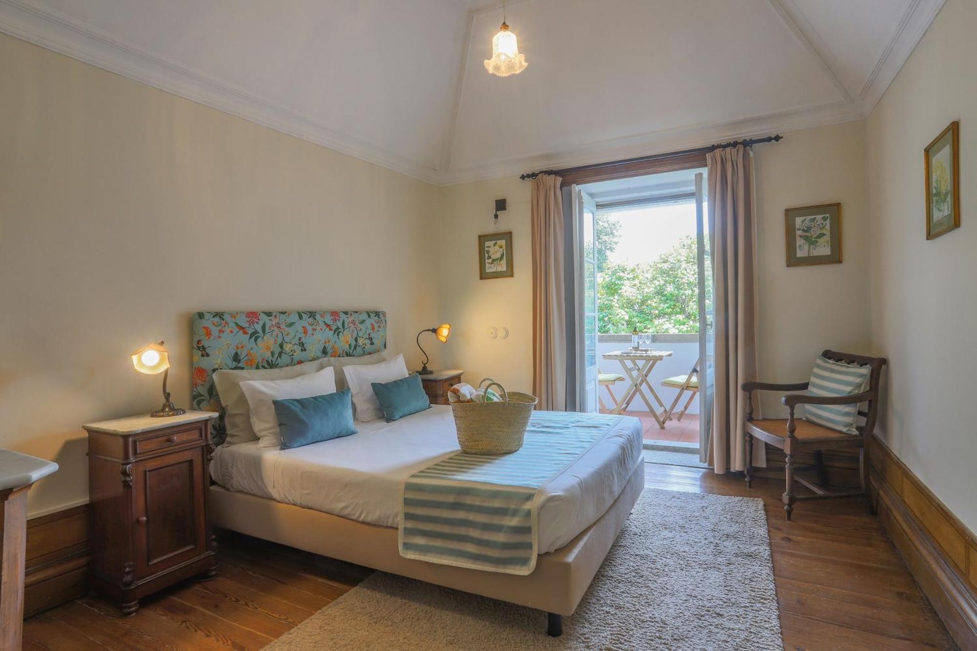 Outeiro Tuias - Manor House Guest house Marco de Canaveses